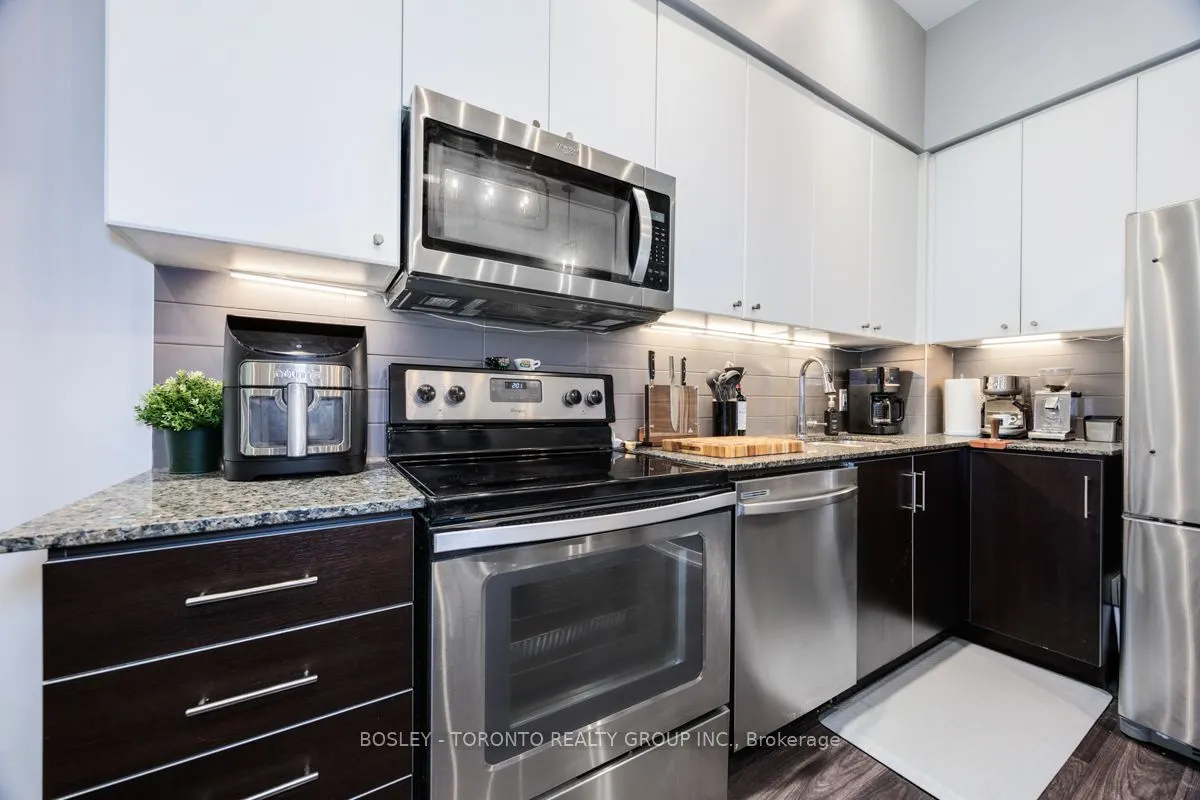 8 Fieldway Road, #105