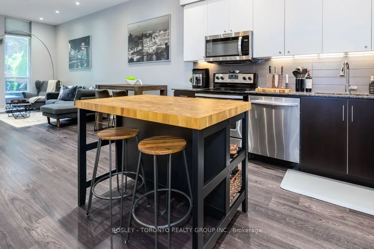 8 Fieldway Road, #105