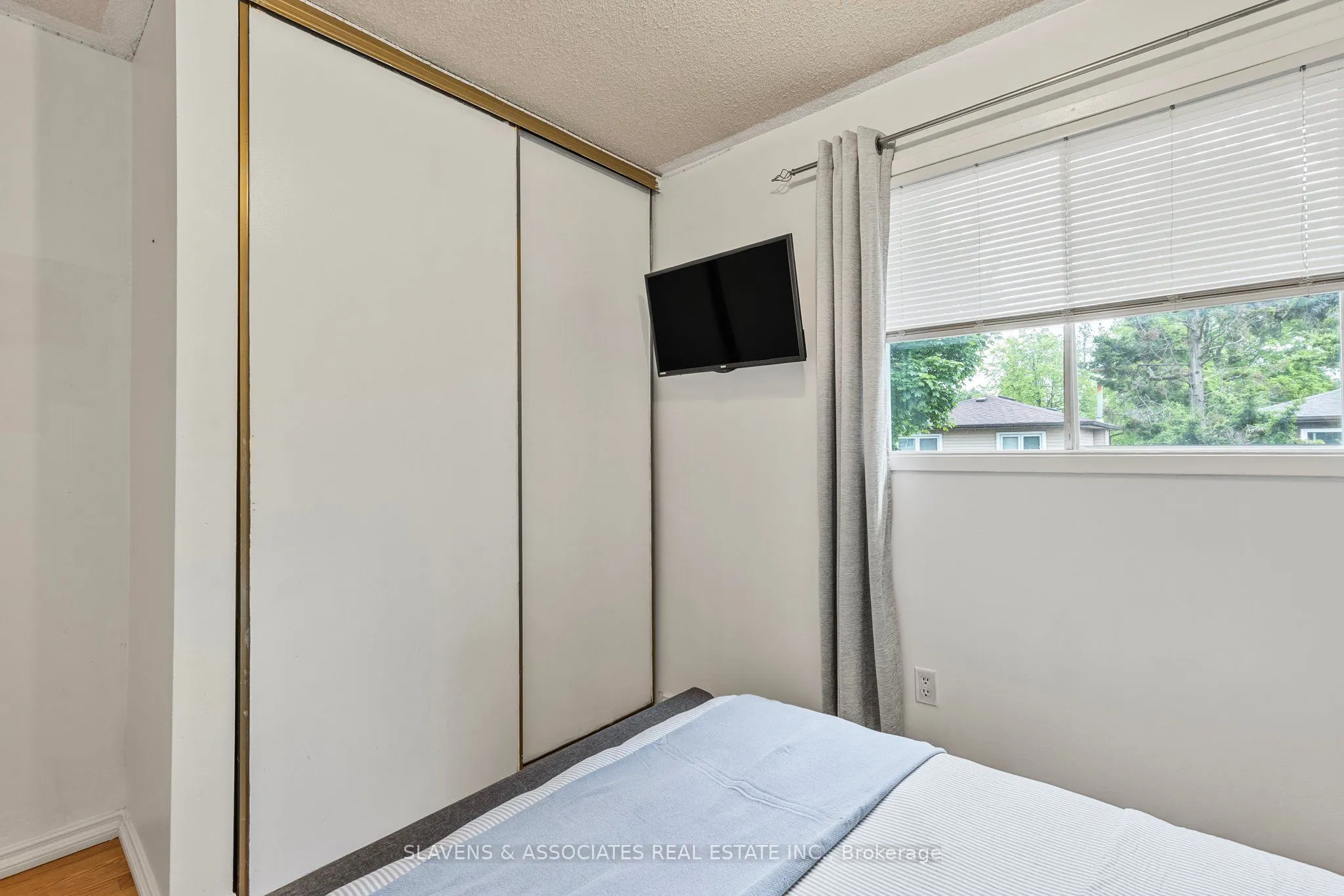 37 Vodden Street W