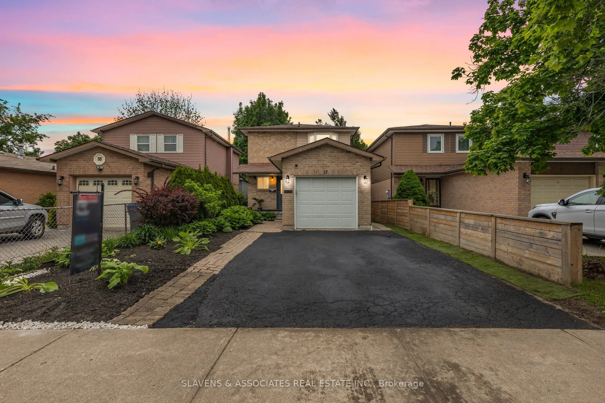 37 Vodden Street W