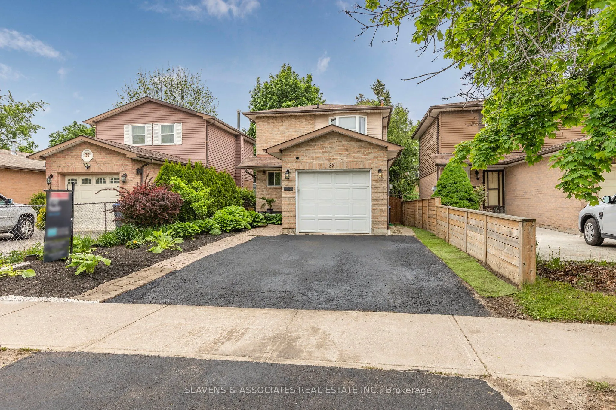 37 Vodden Street W