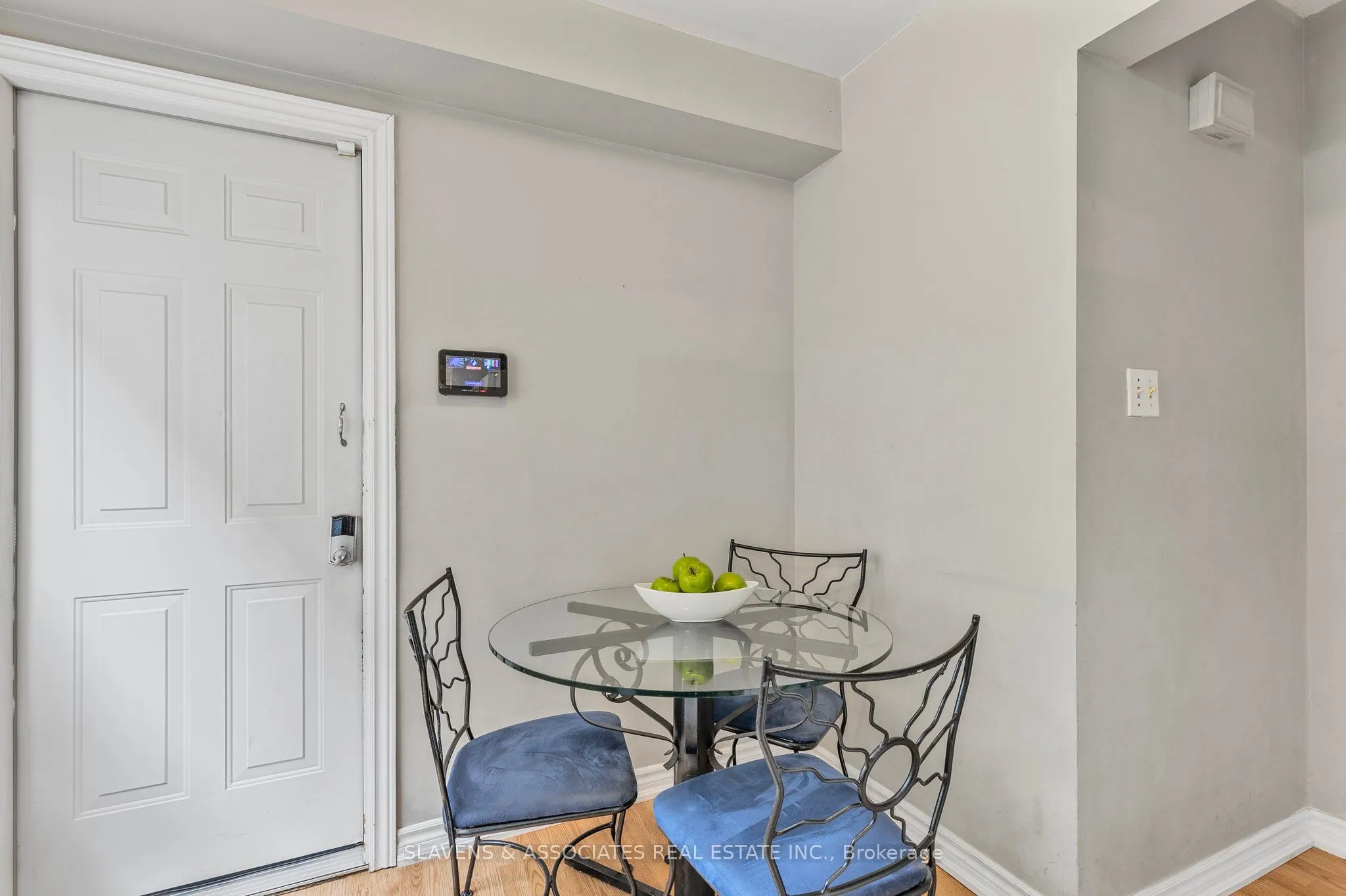 37 Vodden Street W