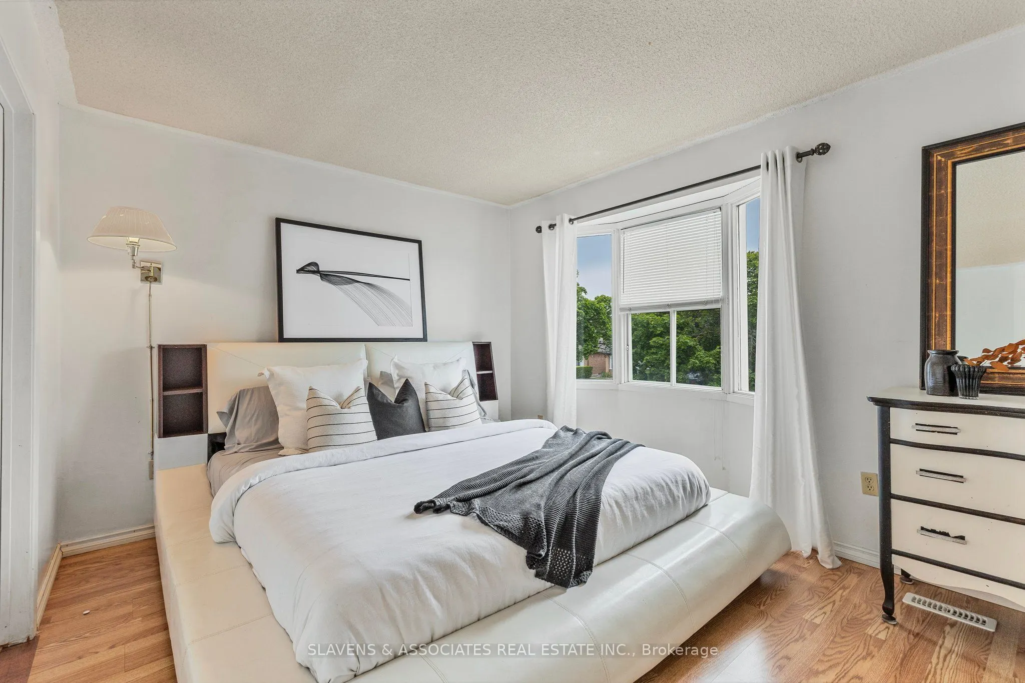 37 Vodden Street W