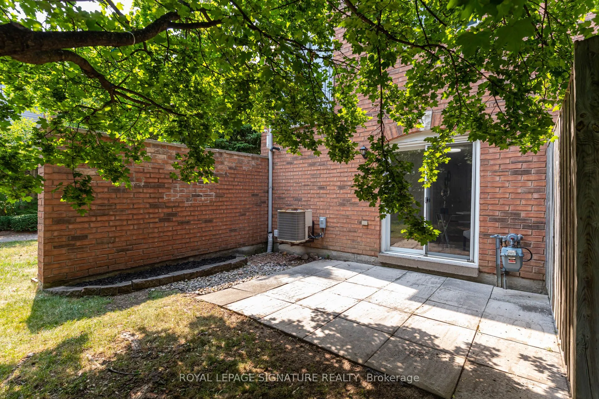 80 Acorn Place, #49