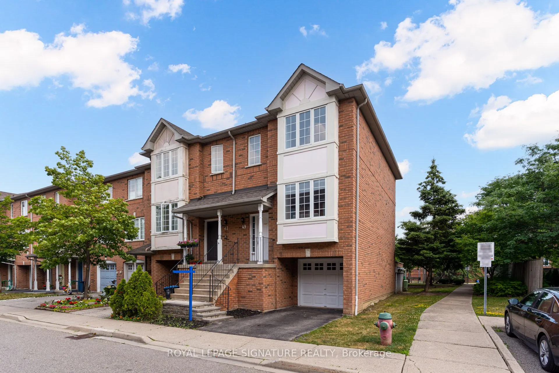 80 Acorn Place, #49