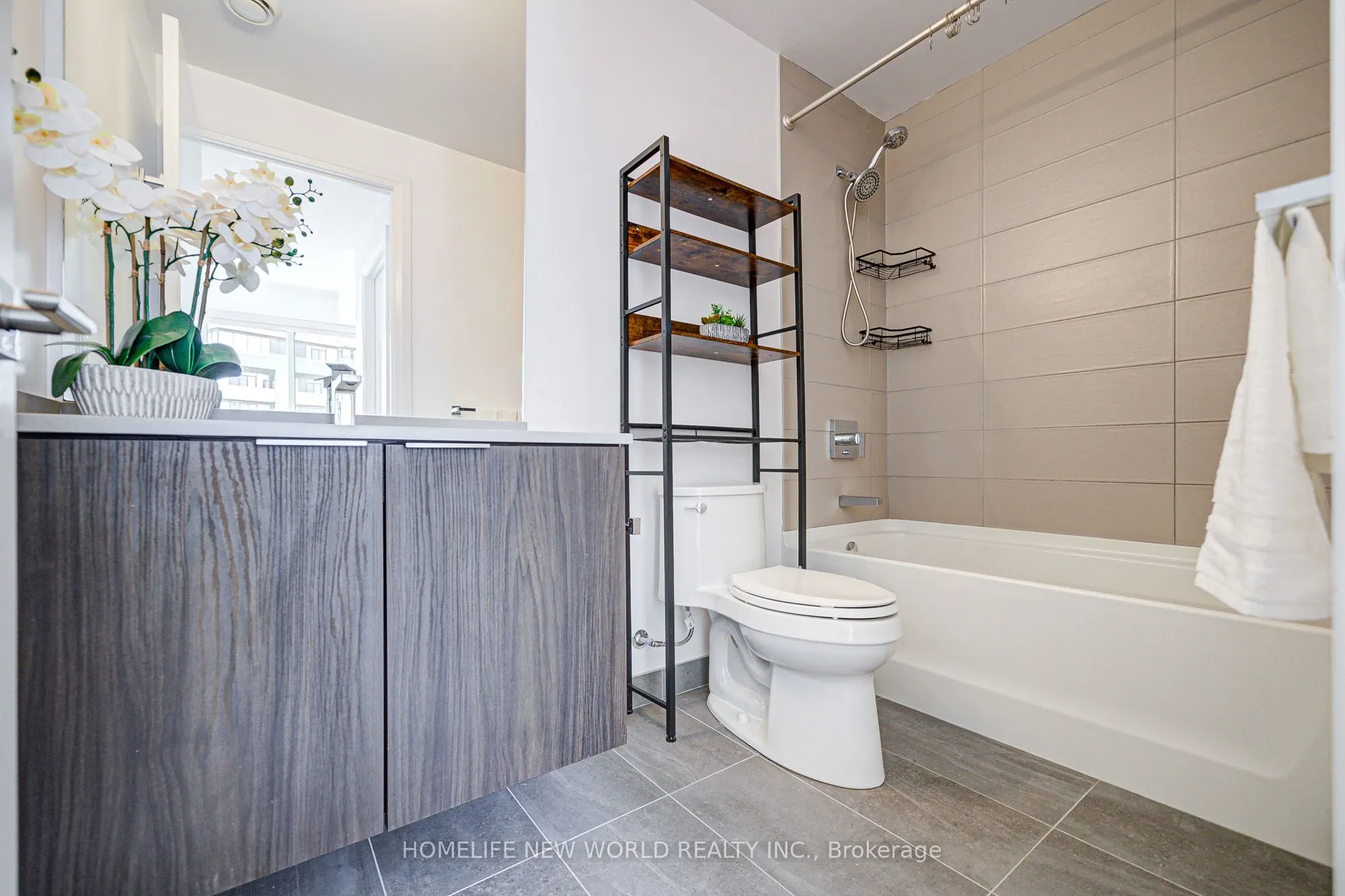10 Brin Drive, #18