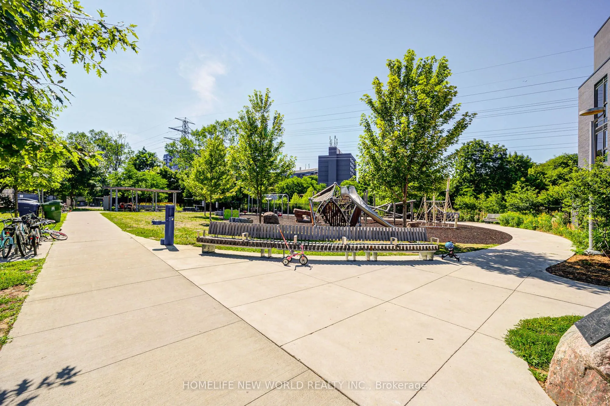 10 Brin Drive, #18