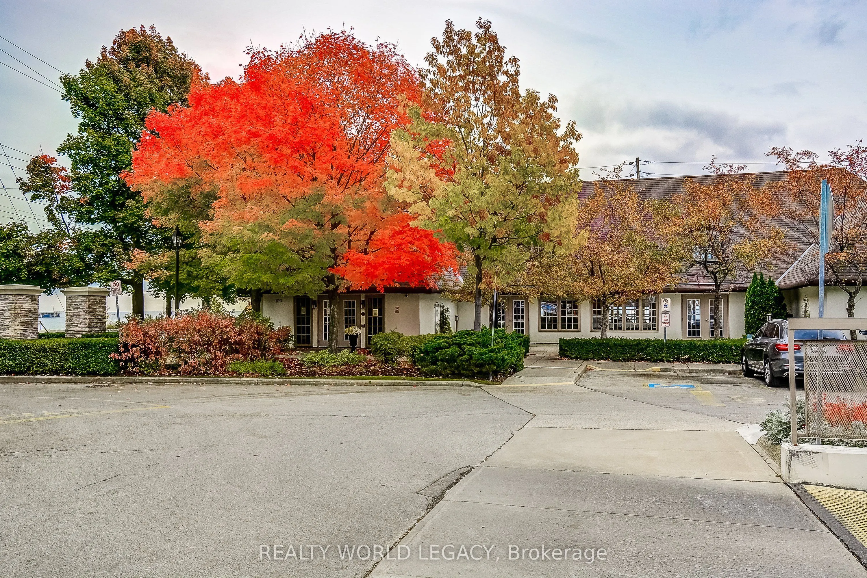 100 Burloak Drive, #1416