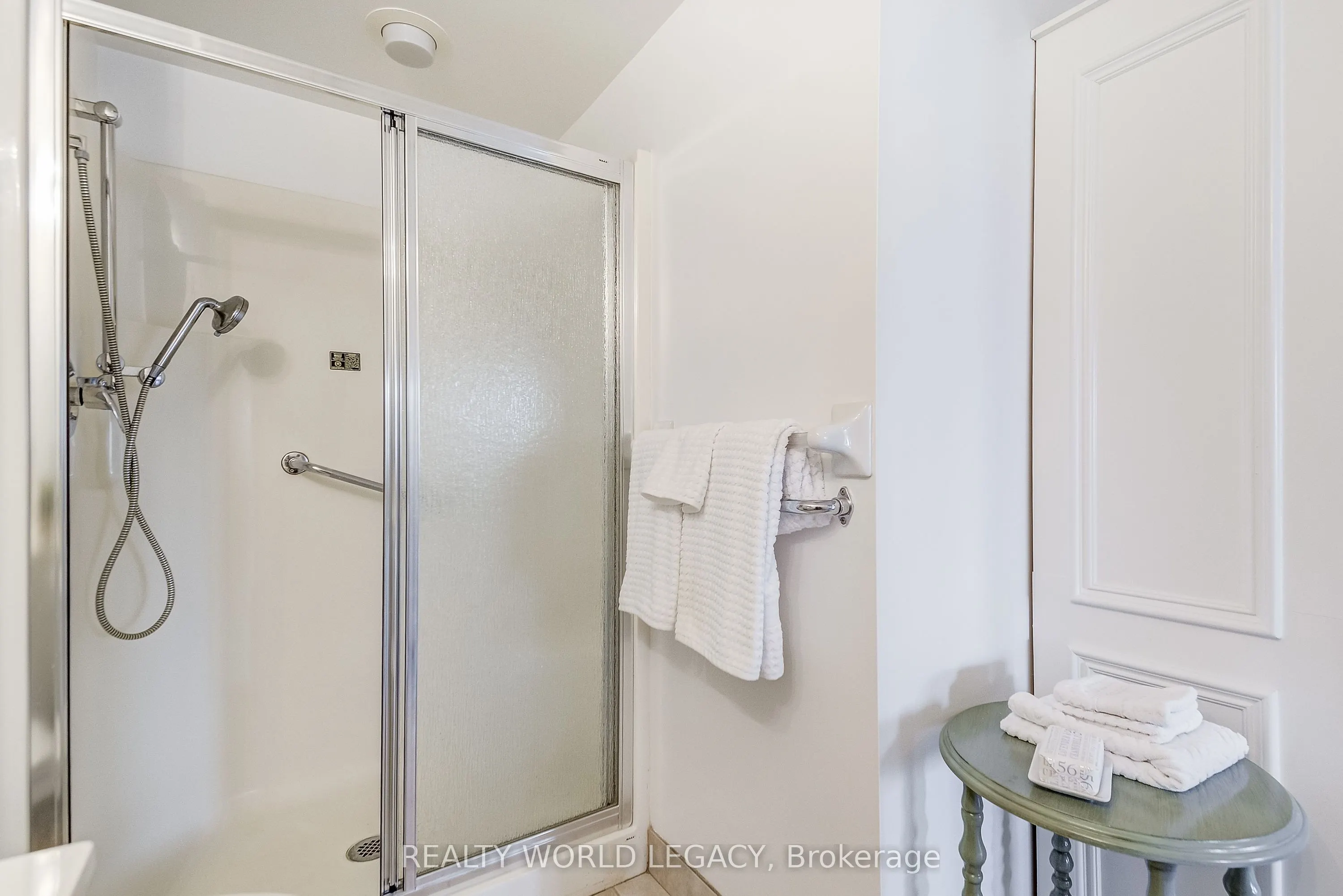100 Burloak Drive, #1416