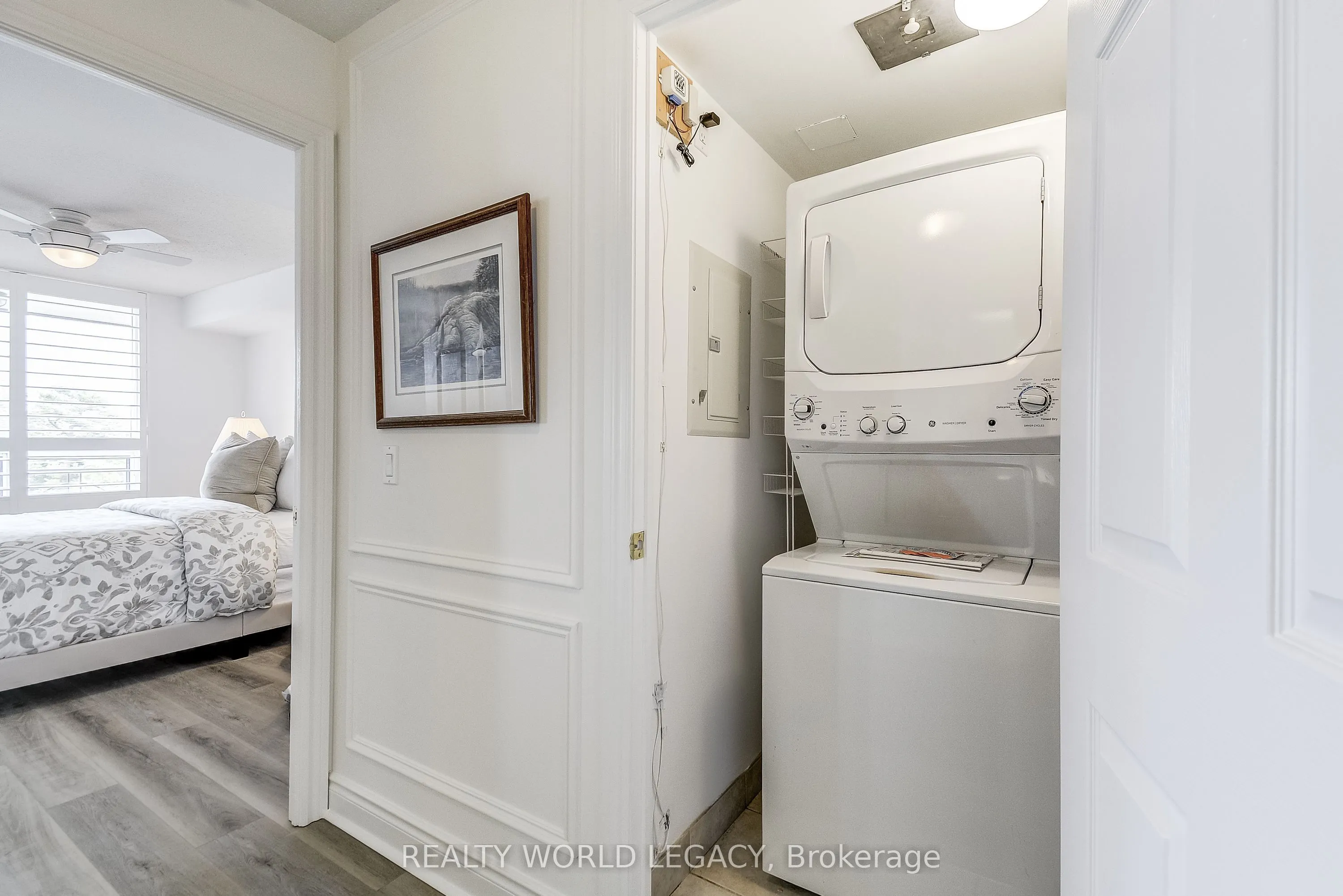 100 Burloak Drive, #1416