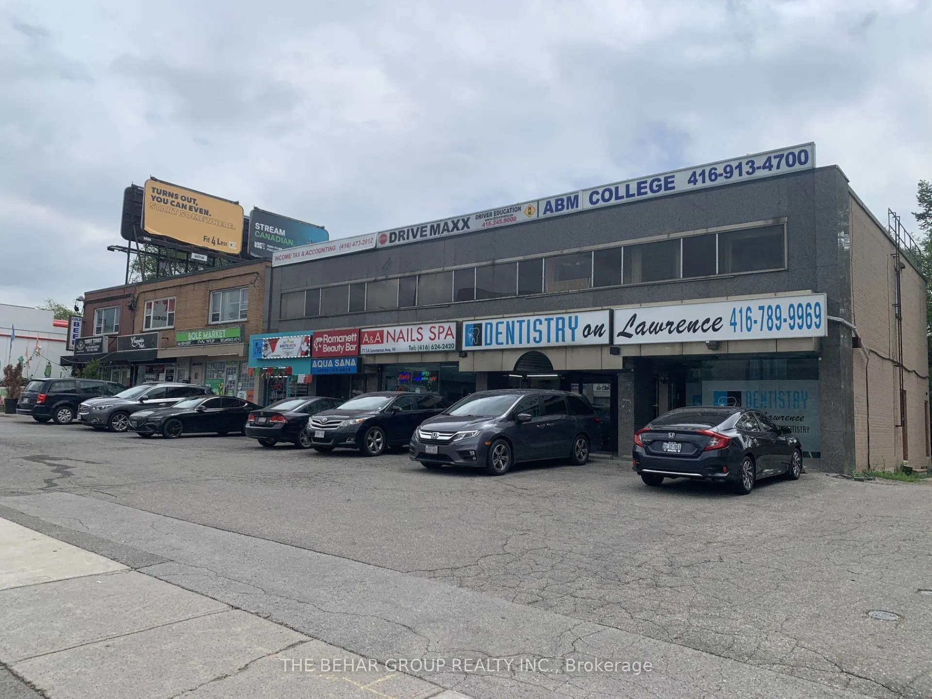 705 Lawrence Avenue W, #206