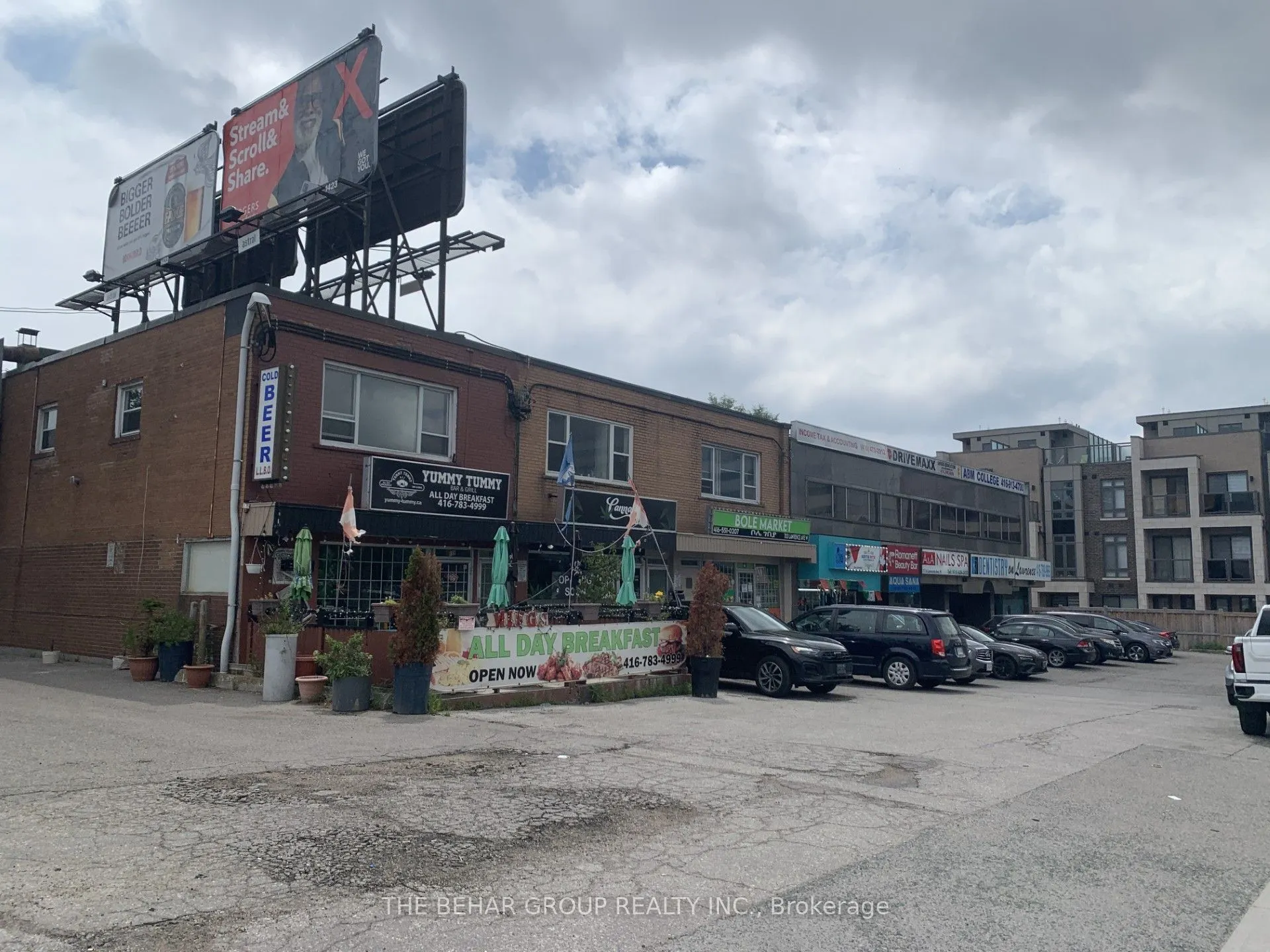 705 Lawrence Avenue W, #206
