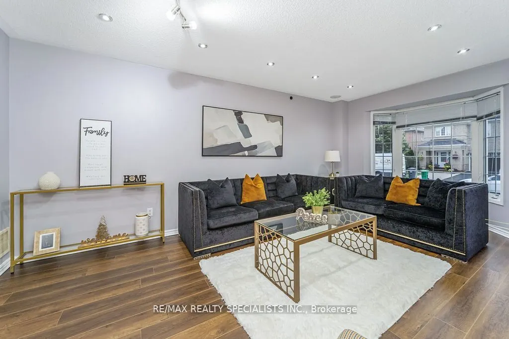 64 Botavia Downs Drive
