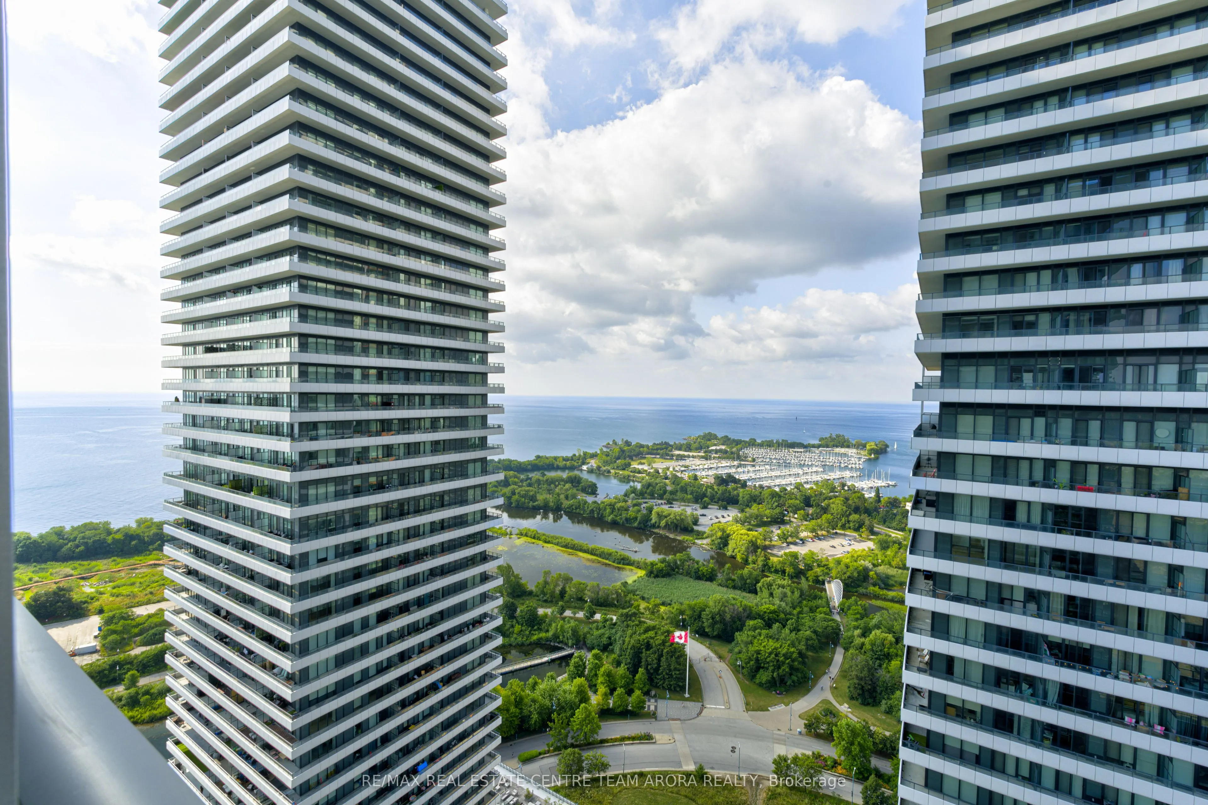 33 Shore Breeze Drive #3302