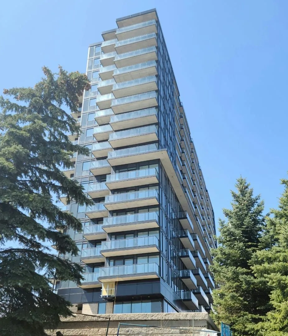 86 Dundas Street E, #817