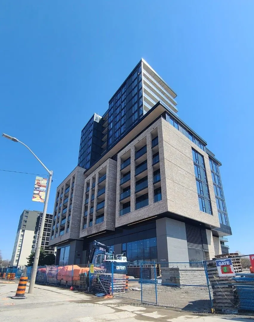 86 Dundas Street E, #817