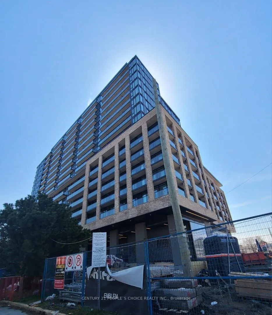 86 Dundas Street E, #817