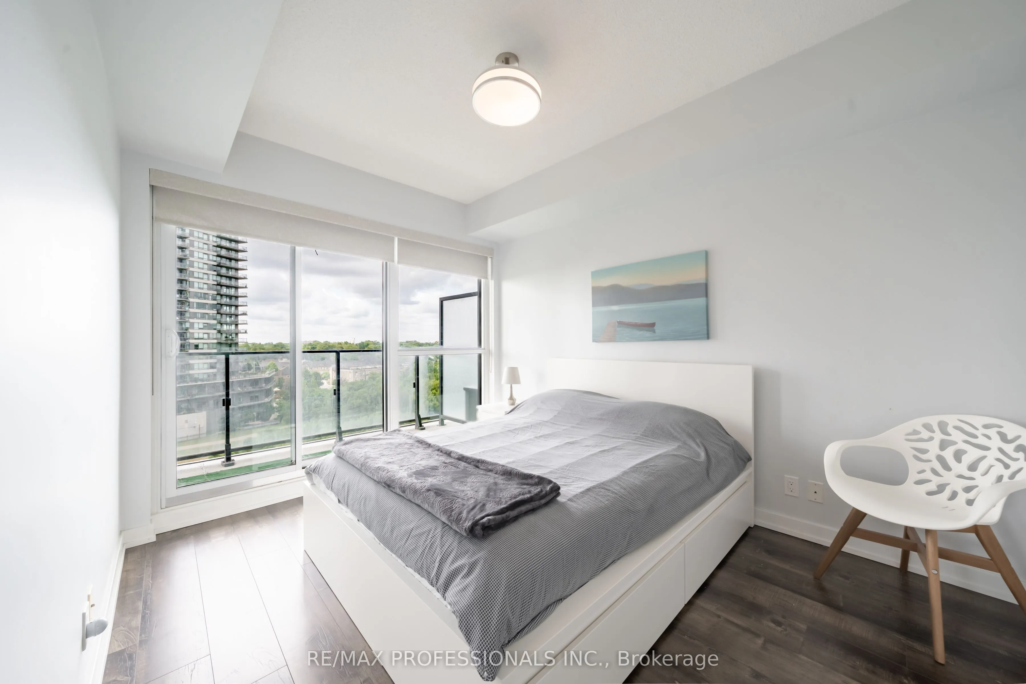 2220 Lake Shore Boulevard W, #909