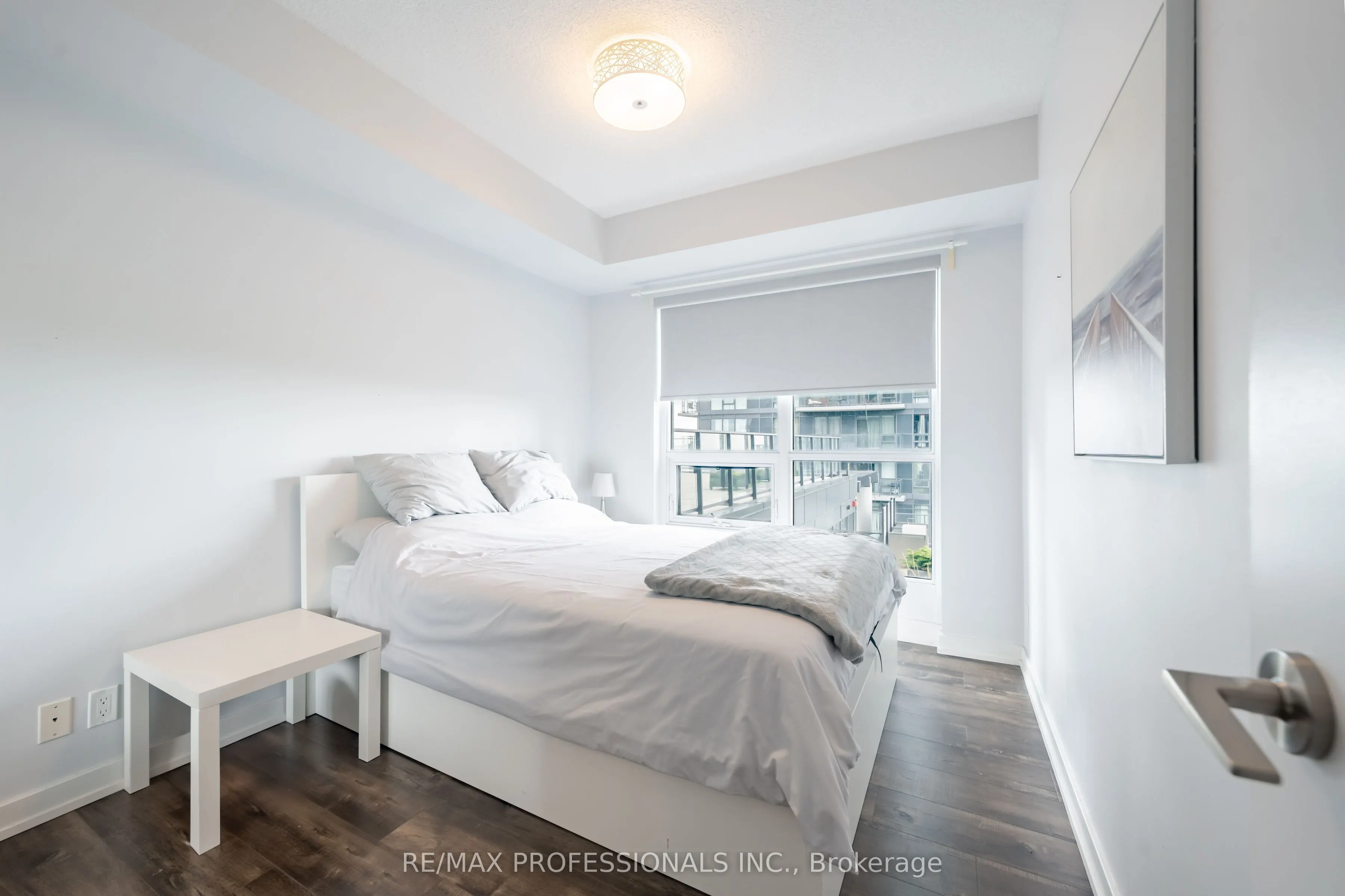 2220 Lake Shore Boulevard W, #909