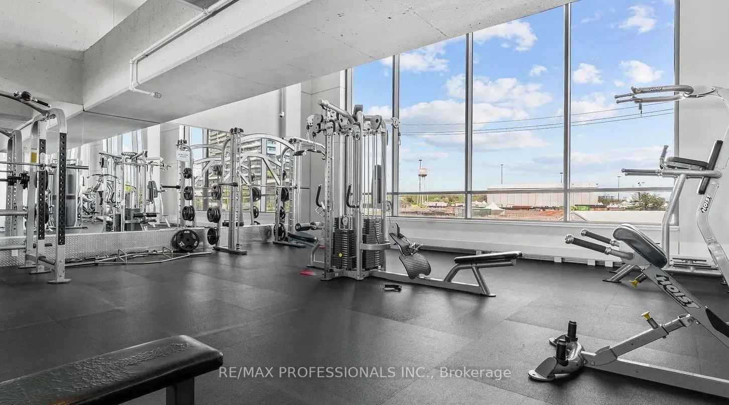 2220 Lake Shore Boulevard W, #909