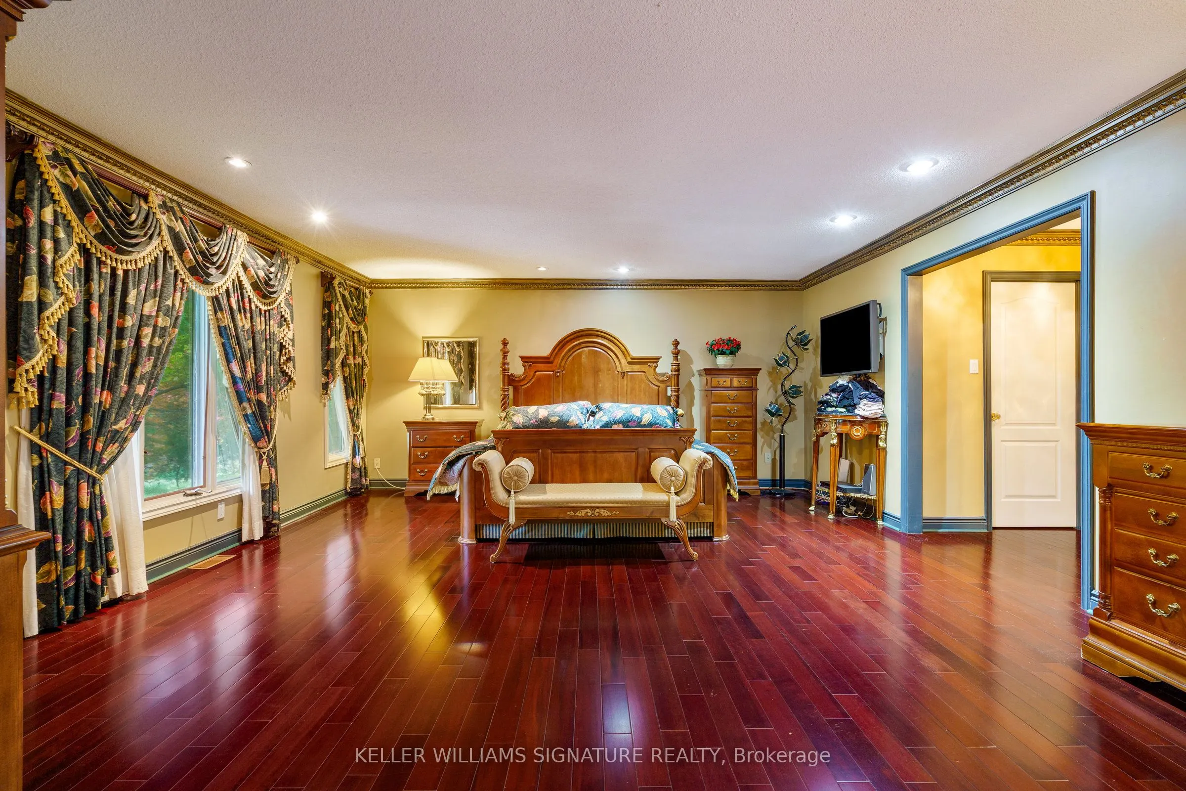 4334 Wellsborough Place