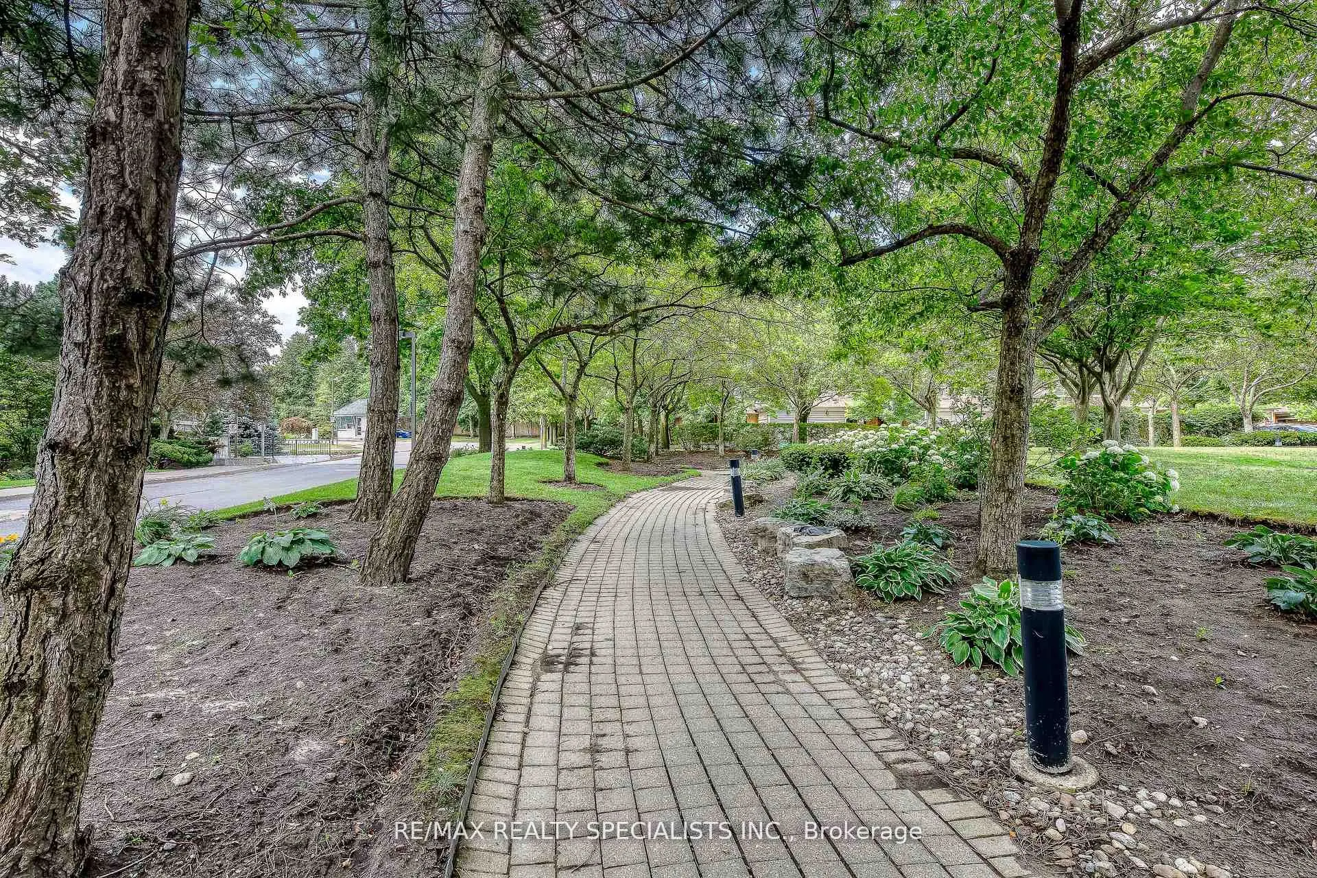 2177 Burnhamthorpe Road W, #1112