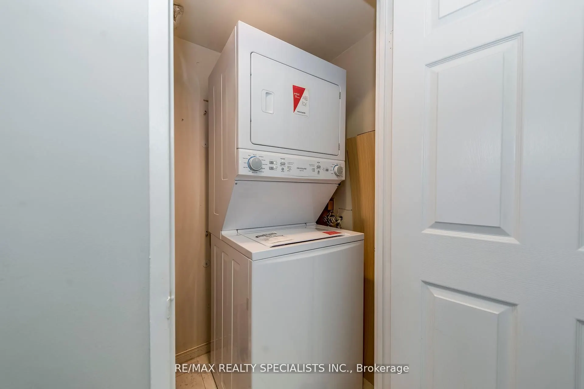 2177 Burnhamthorpe Road W, #1112
