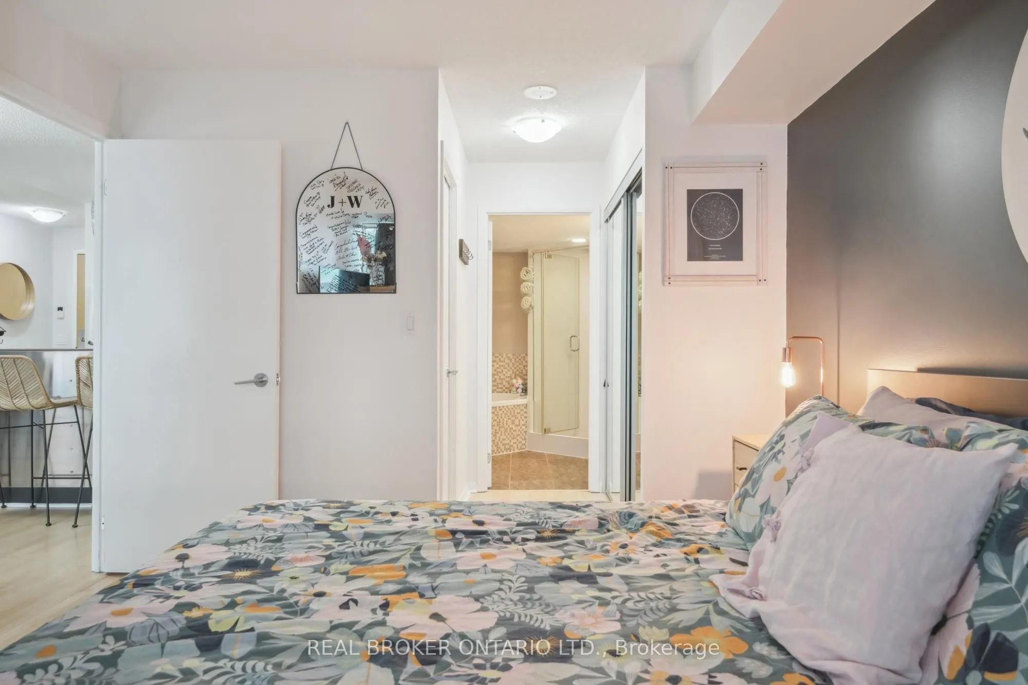 185 Legion Road N, #608