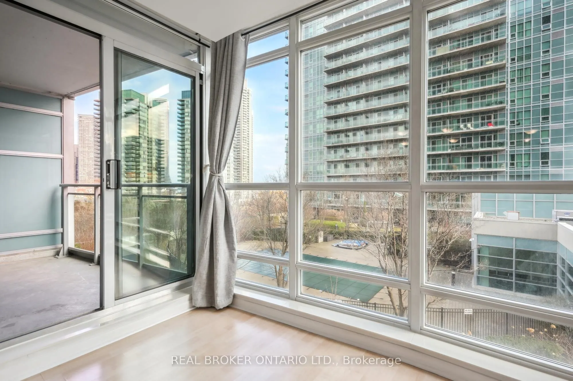 185 Legion Road N, #608