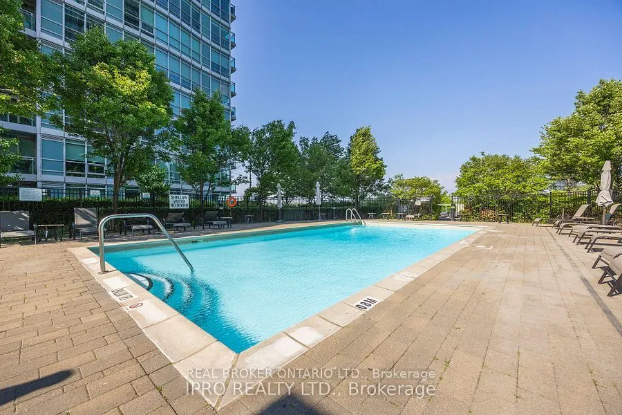 185 Legion Road N, #608