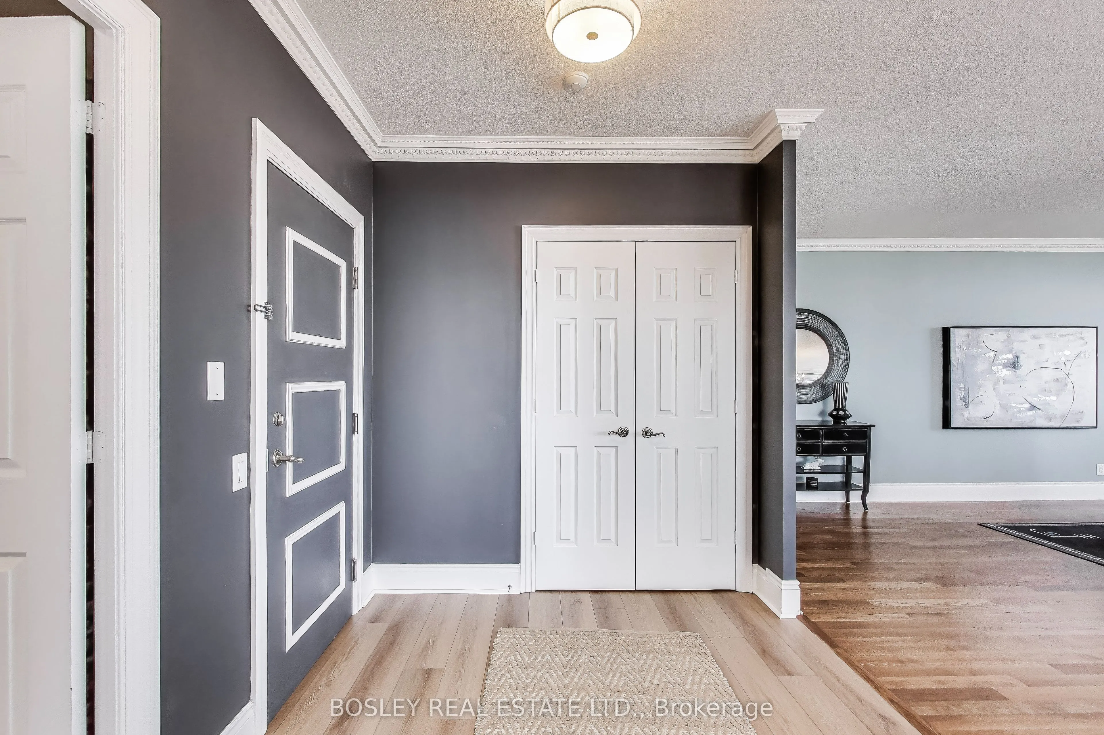 5229 Dundas Street W, #PH08