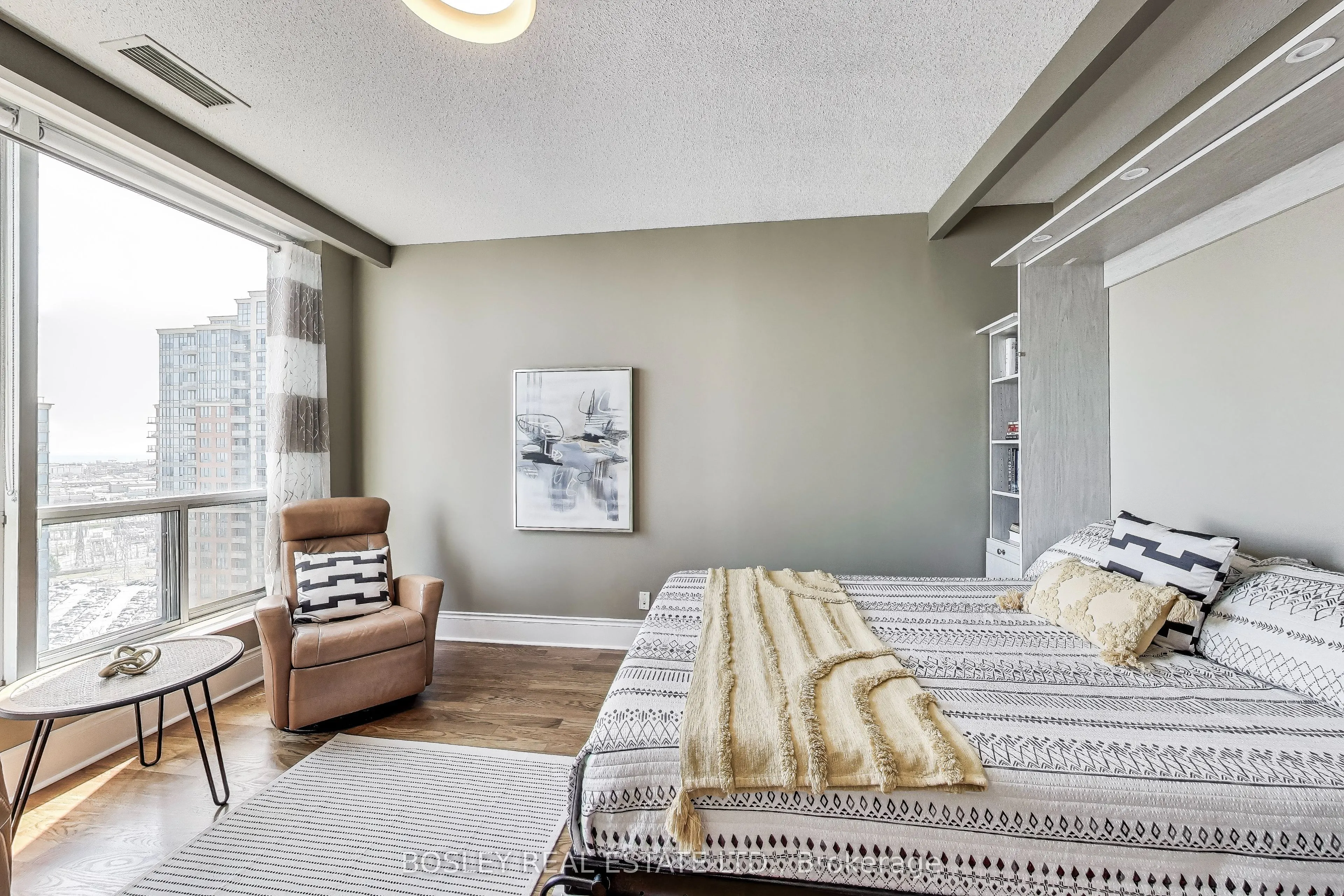 5229 Dundas Street W, #PH08