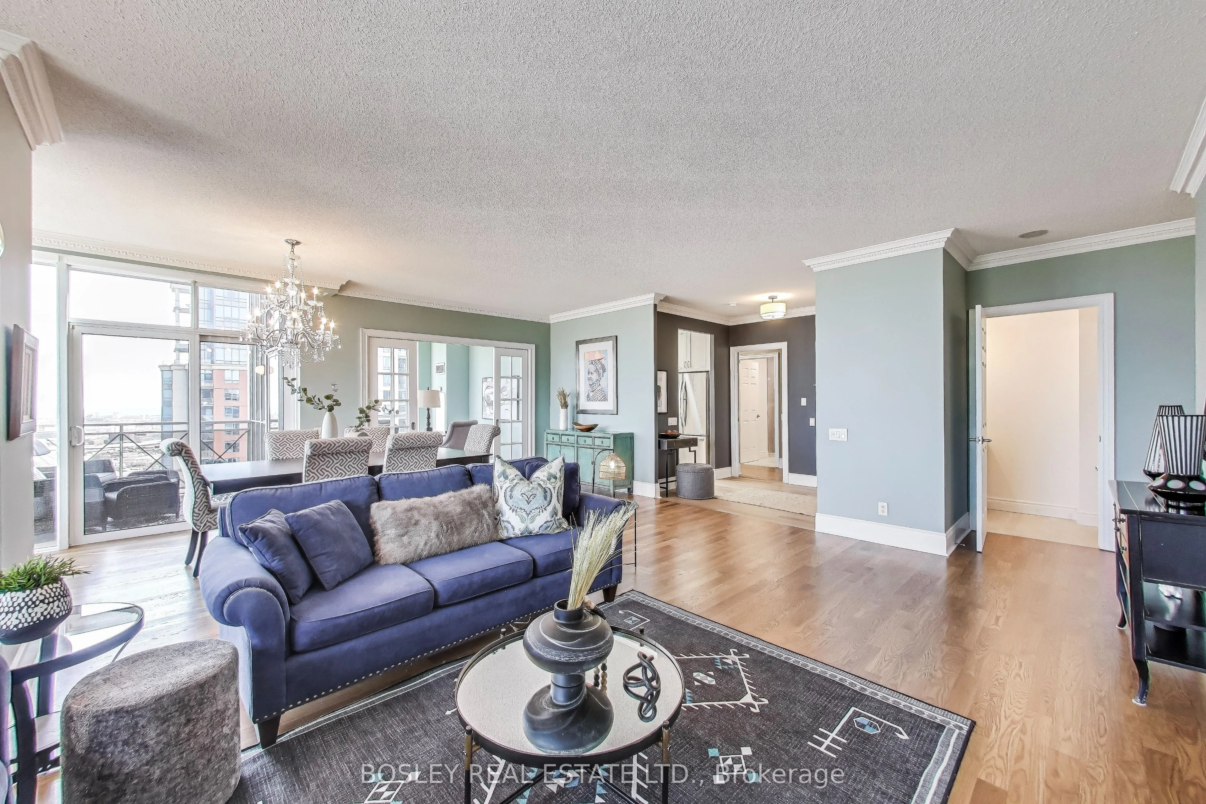 5229 Dundas Street W, #PH08