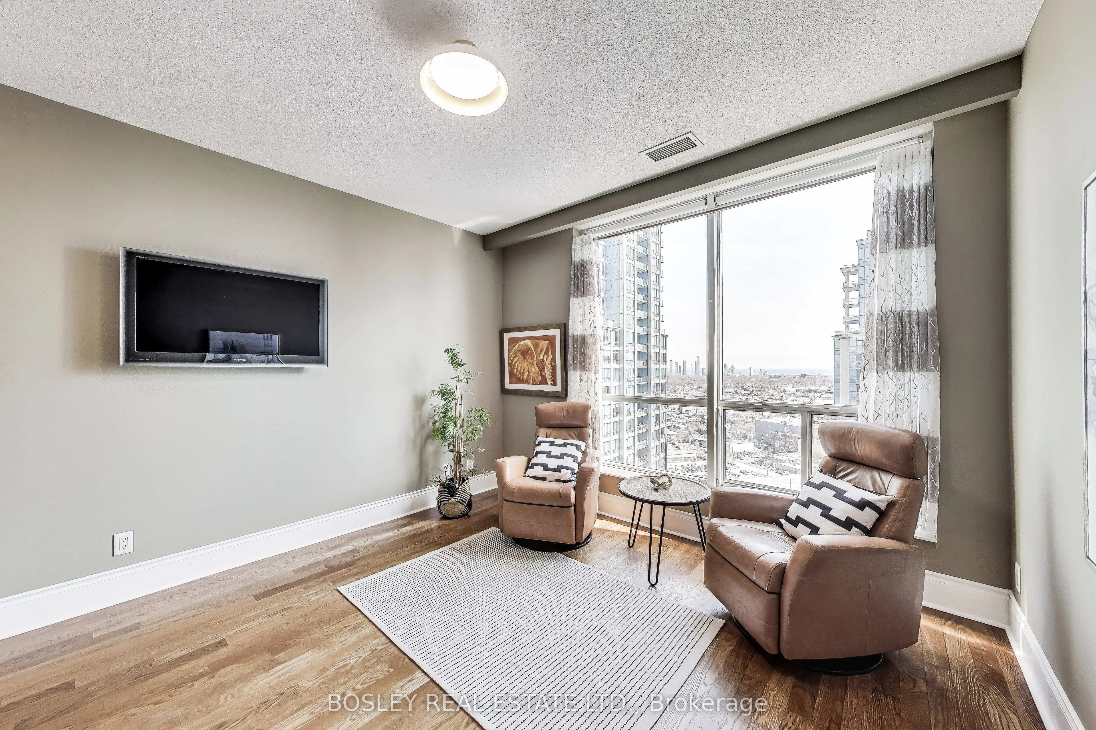5229 Dundas Street W, #PH08