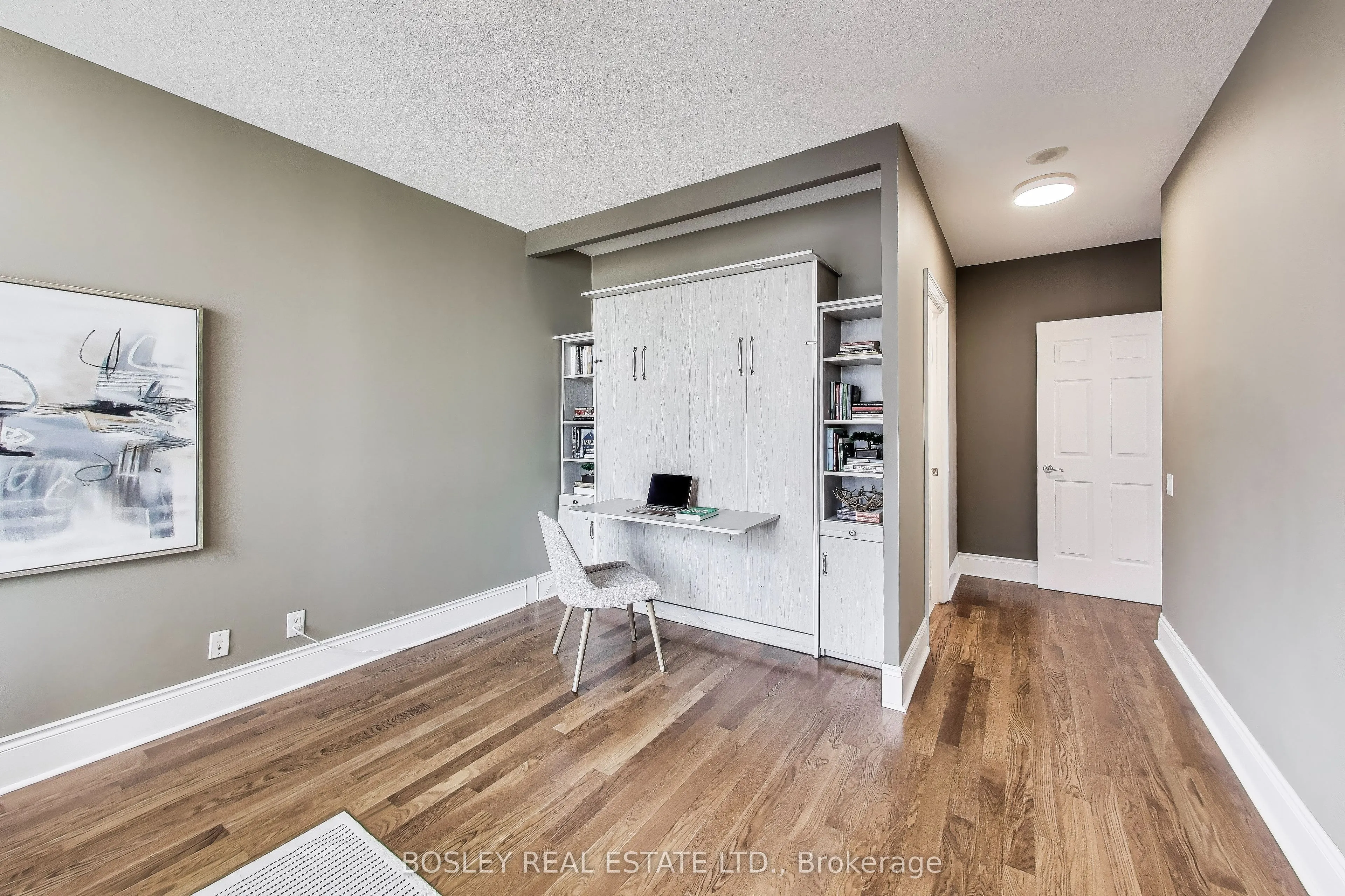 5229 Dundas Street W, #PH08