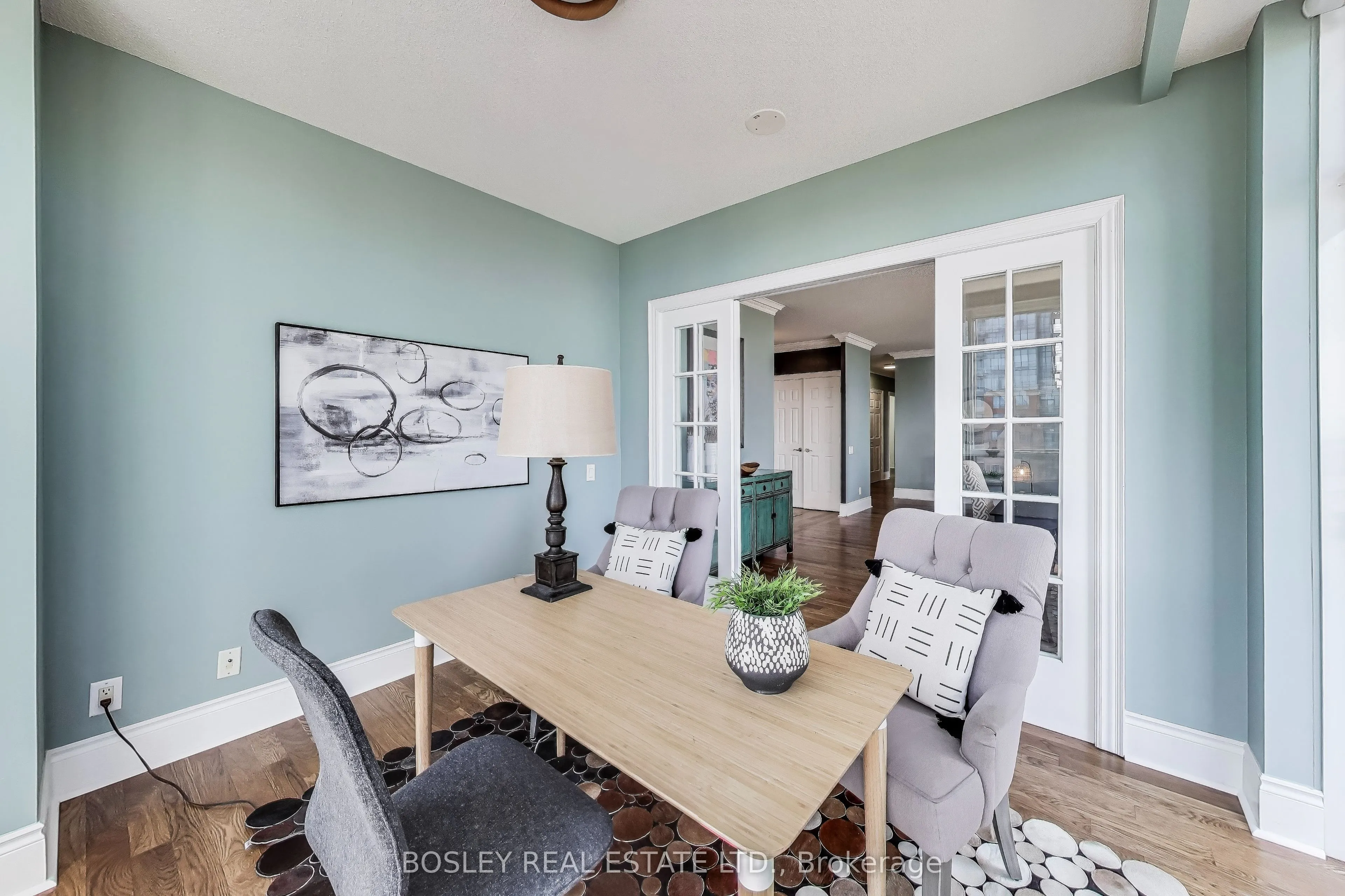 5229 Dundas Street W, #PH08
