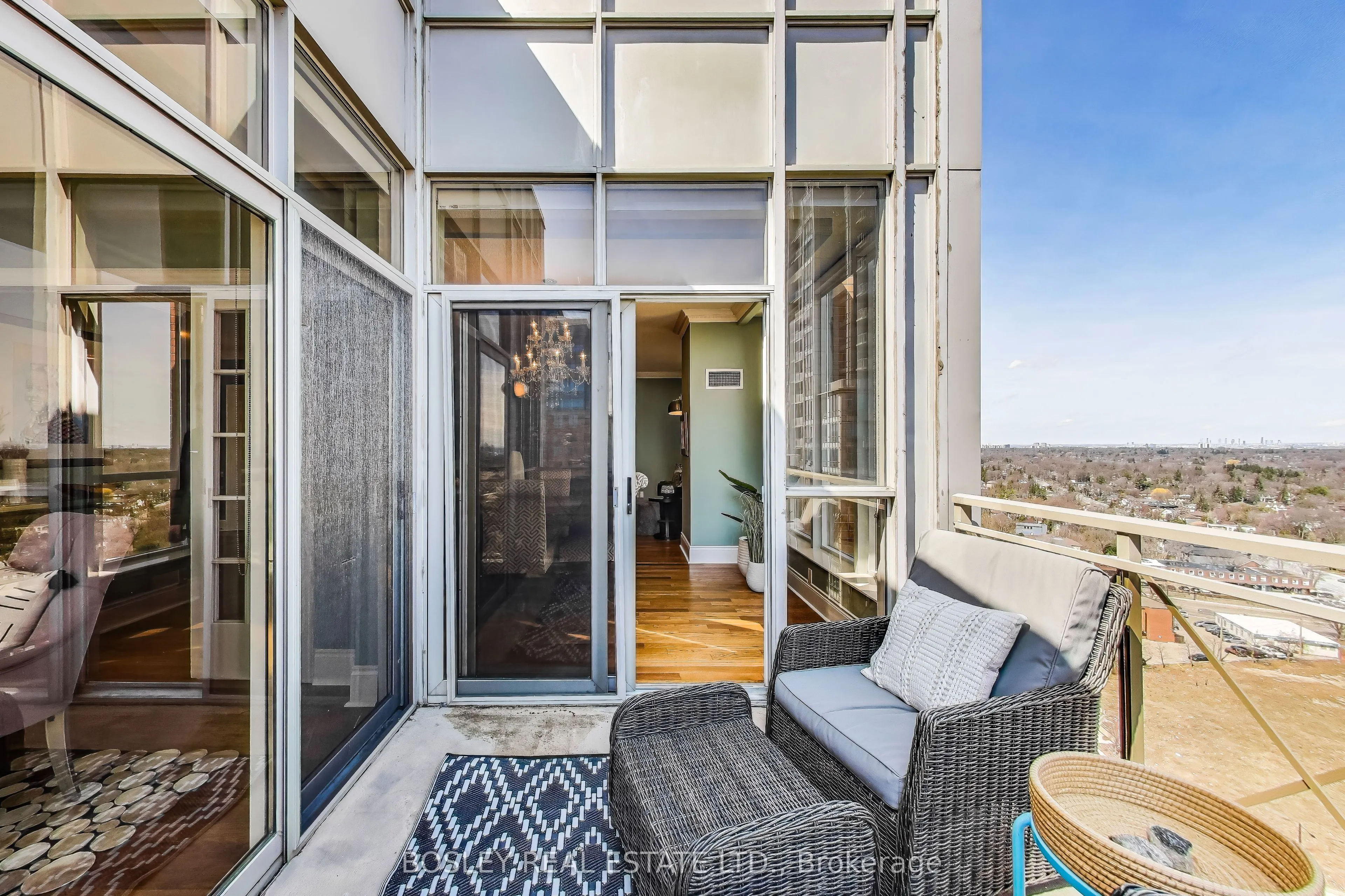5229 Dundas Street W, #PH08