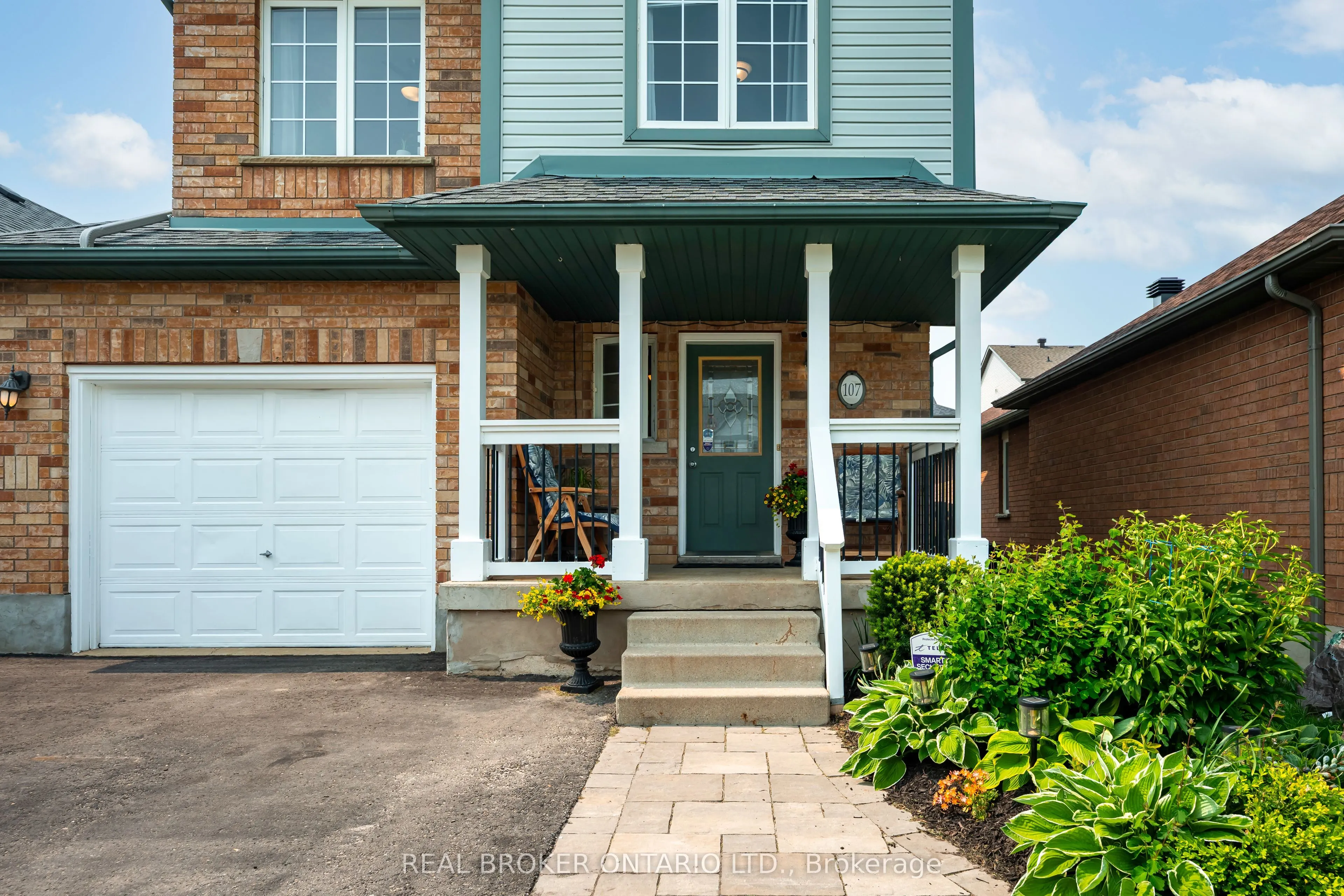 107 Glengarry Road