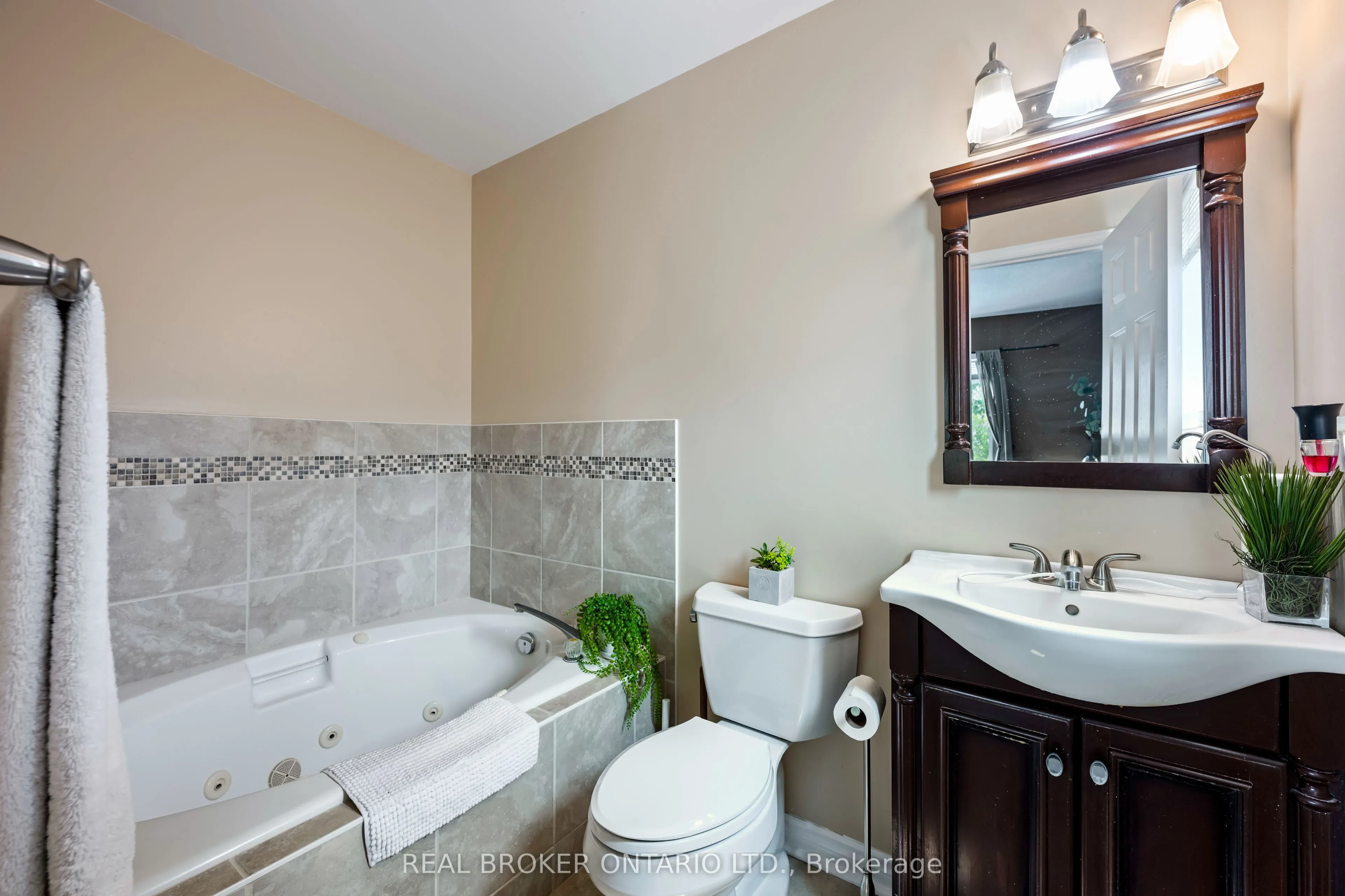 107 Glengarry Road