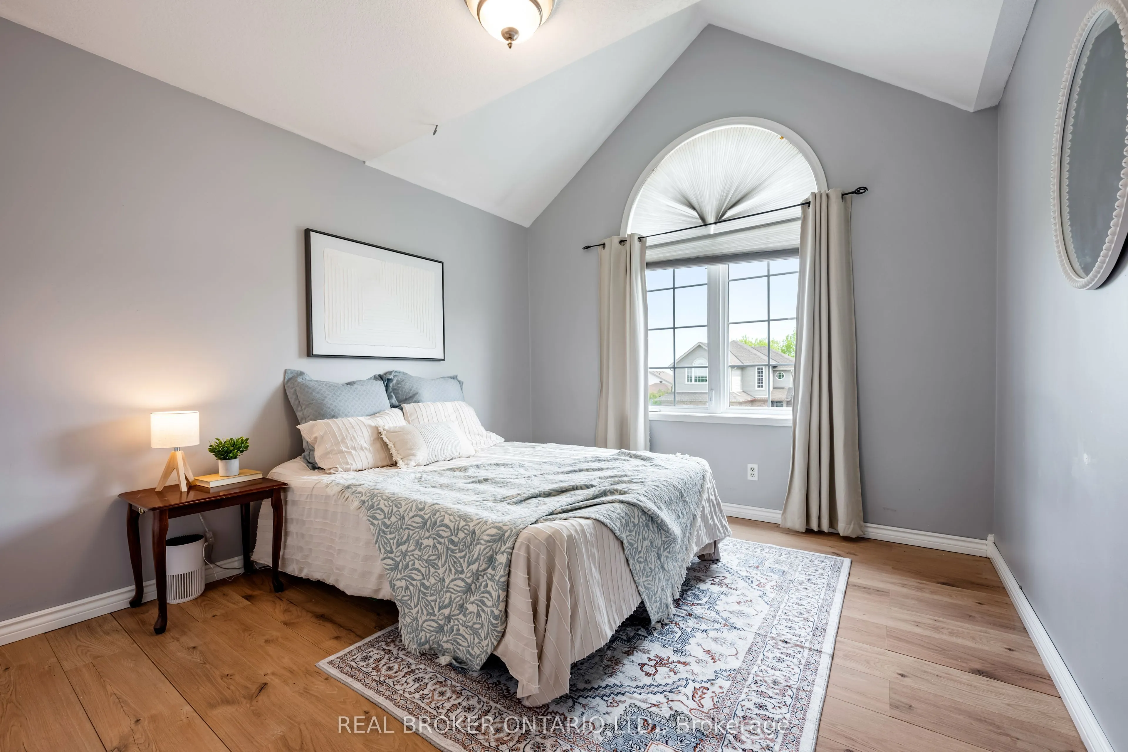107 Glengarry Road