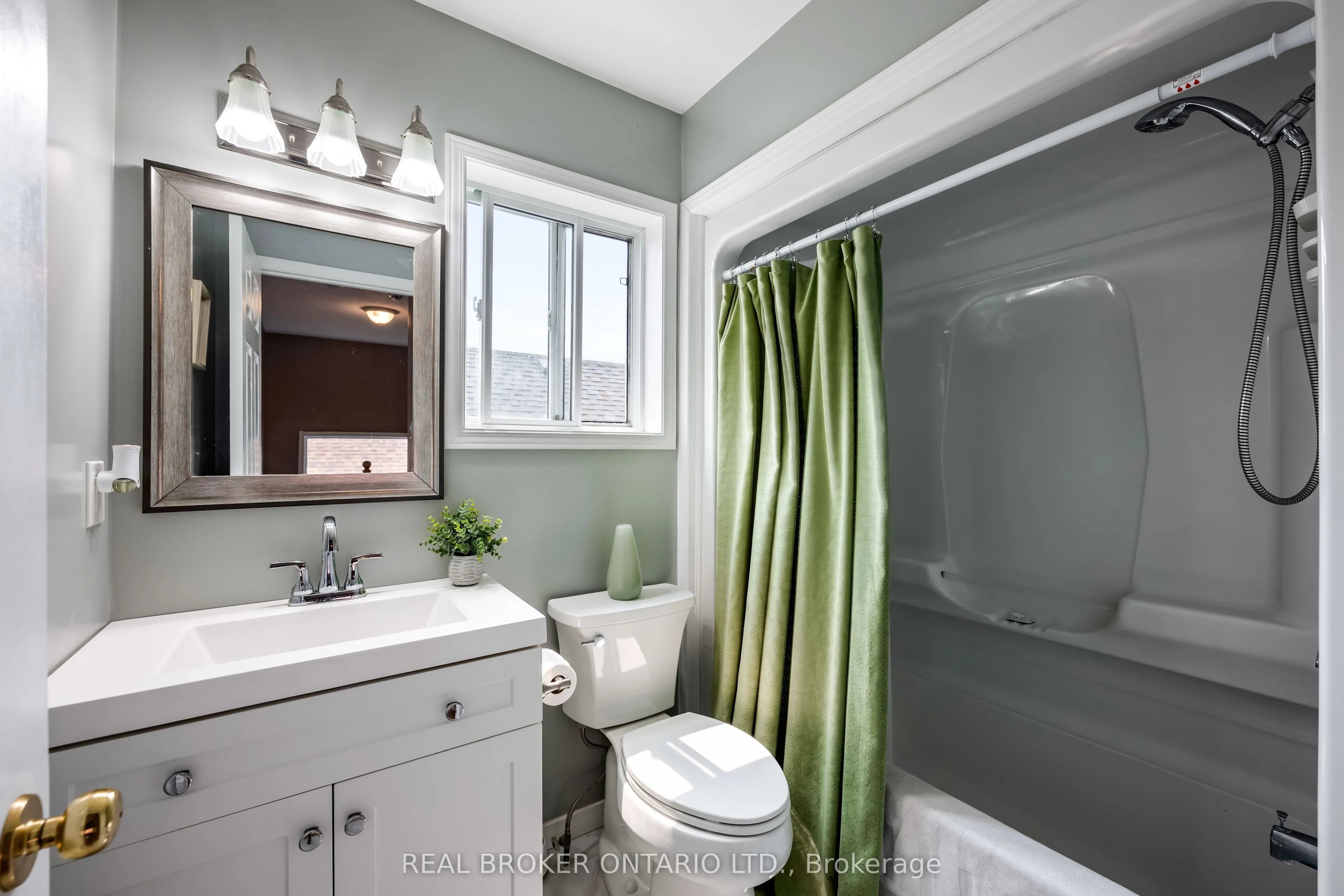 107 Glengarry Road