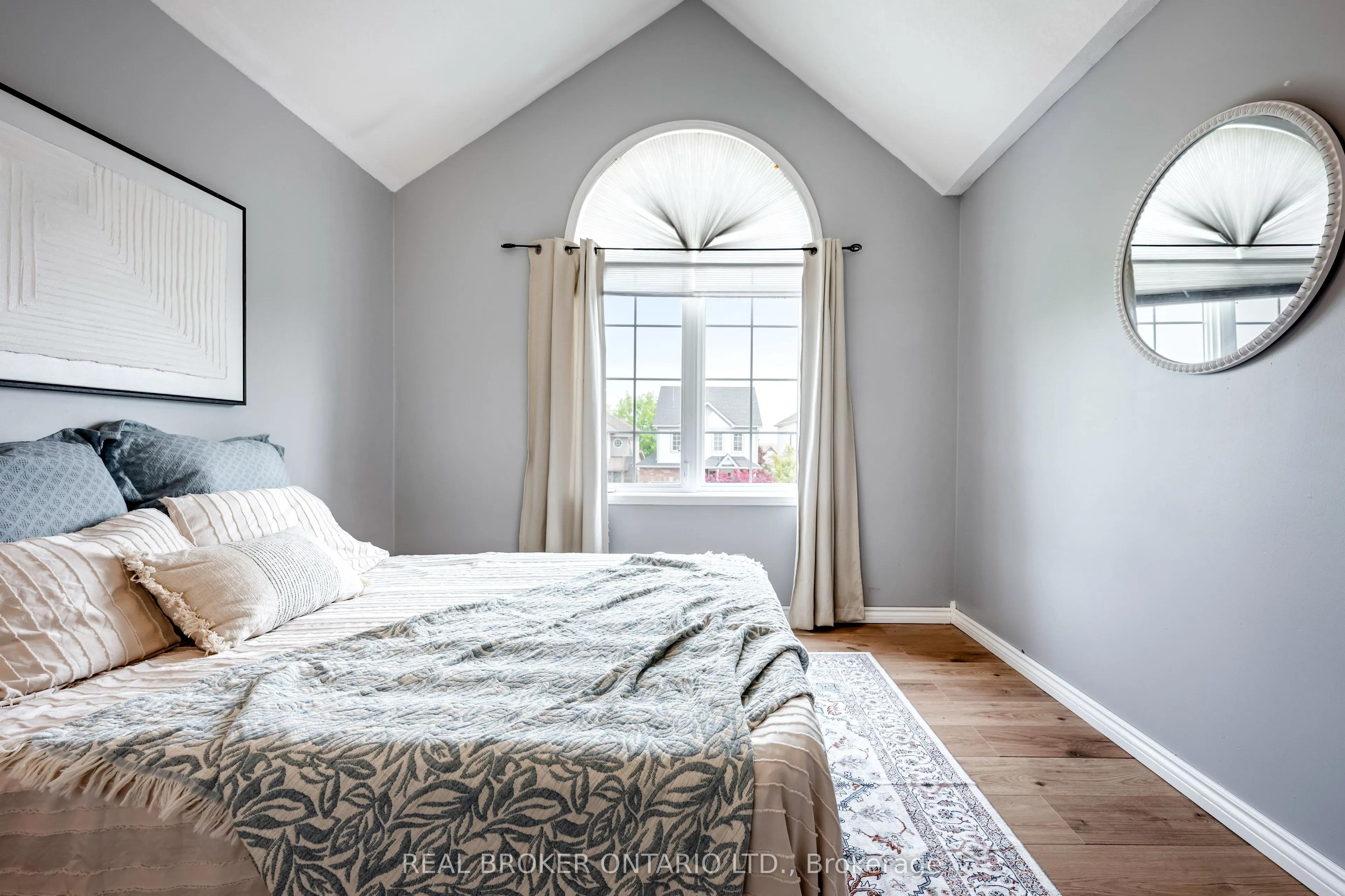 107 Glengarry Road