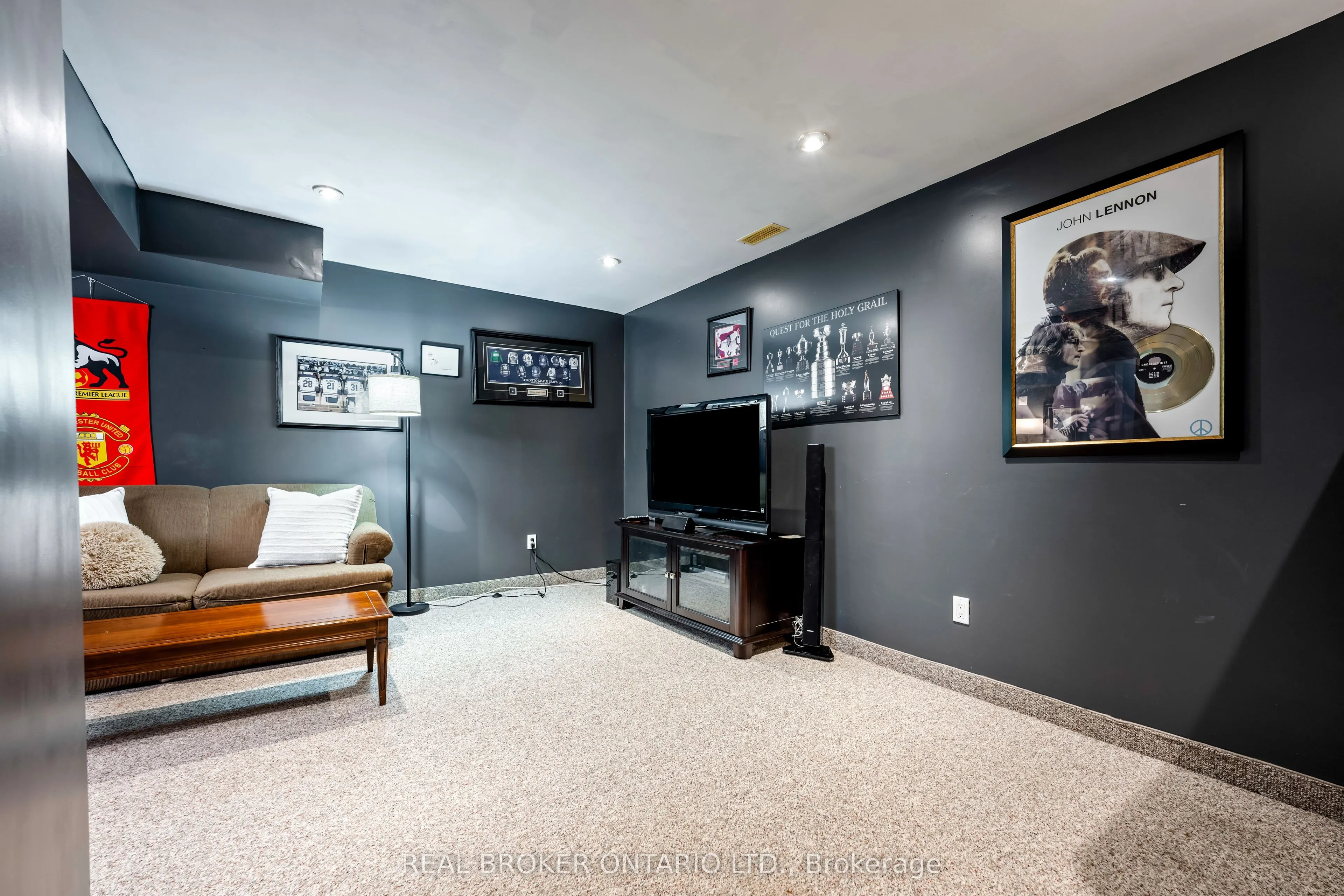 107 Glengarry Road