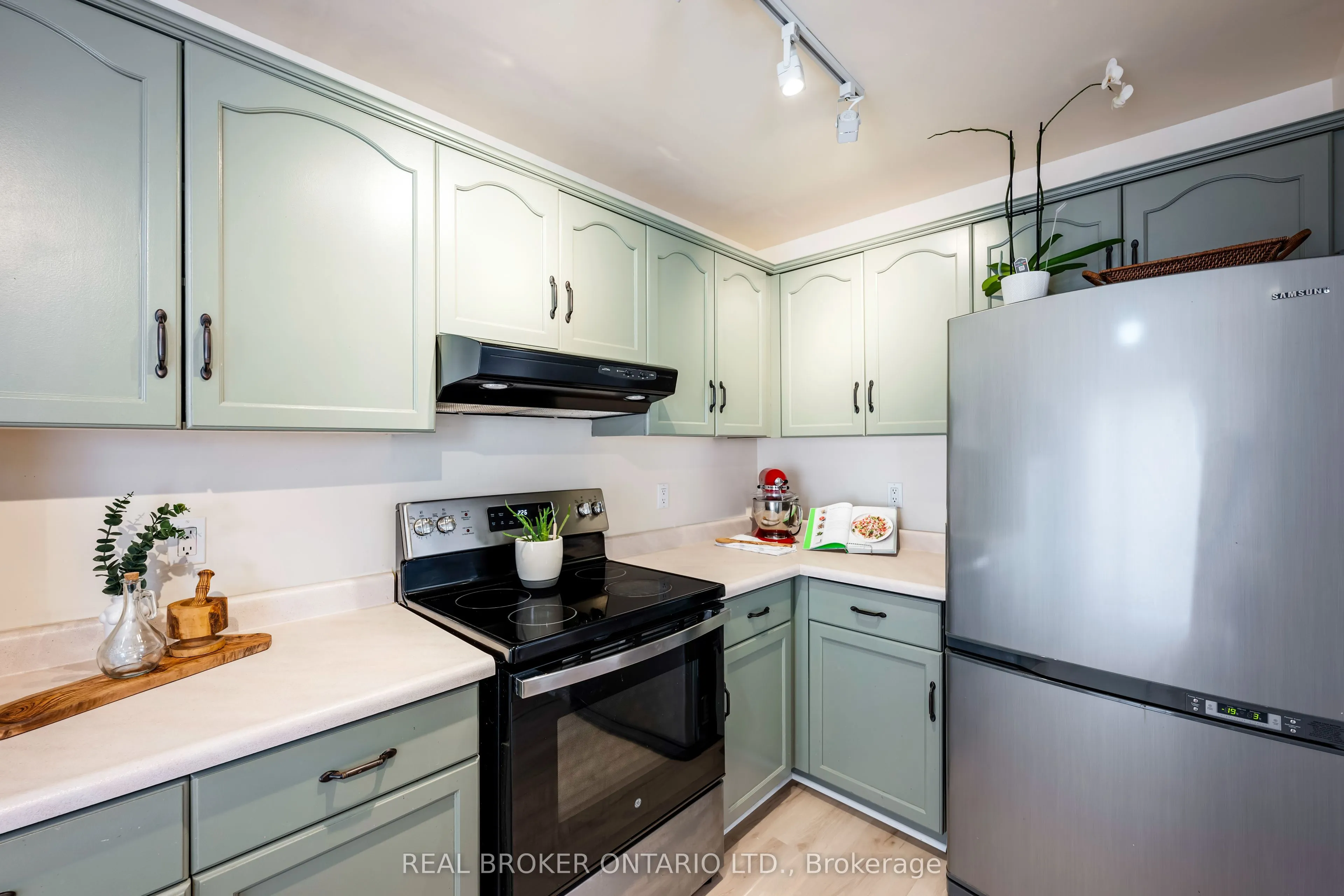 107 Glengarry Road
