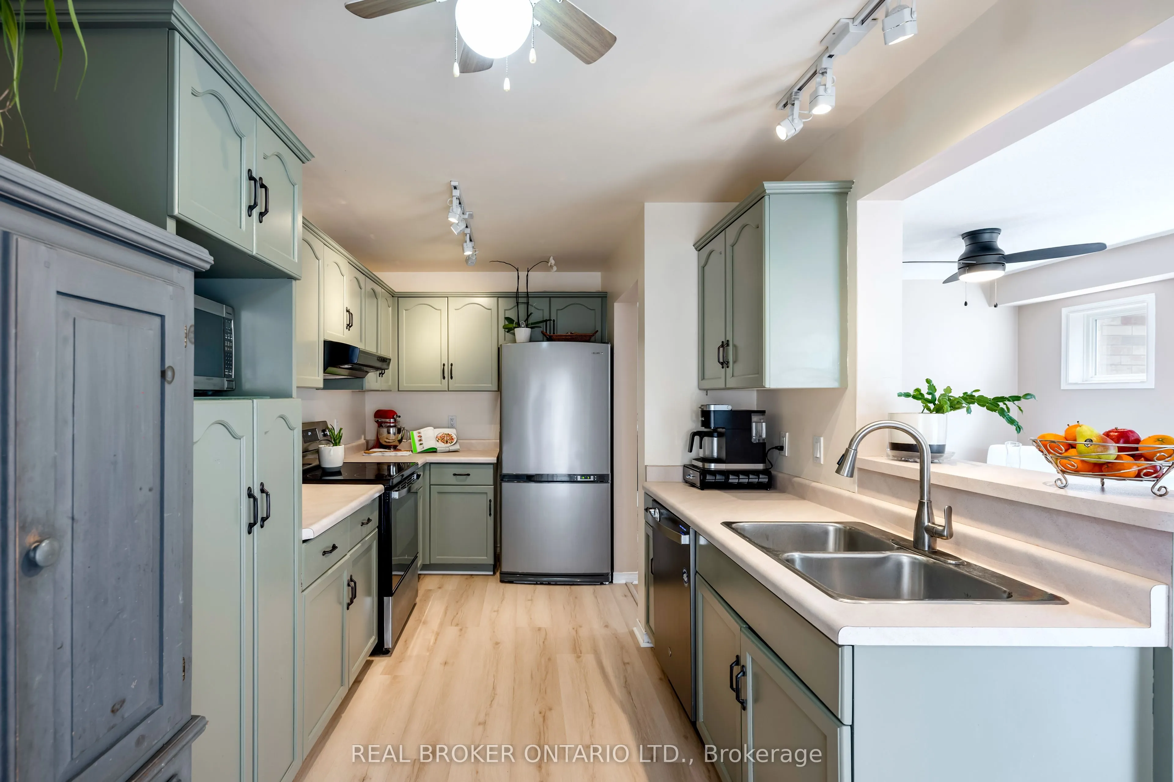 107 Glengarry Road