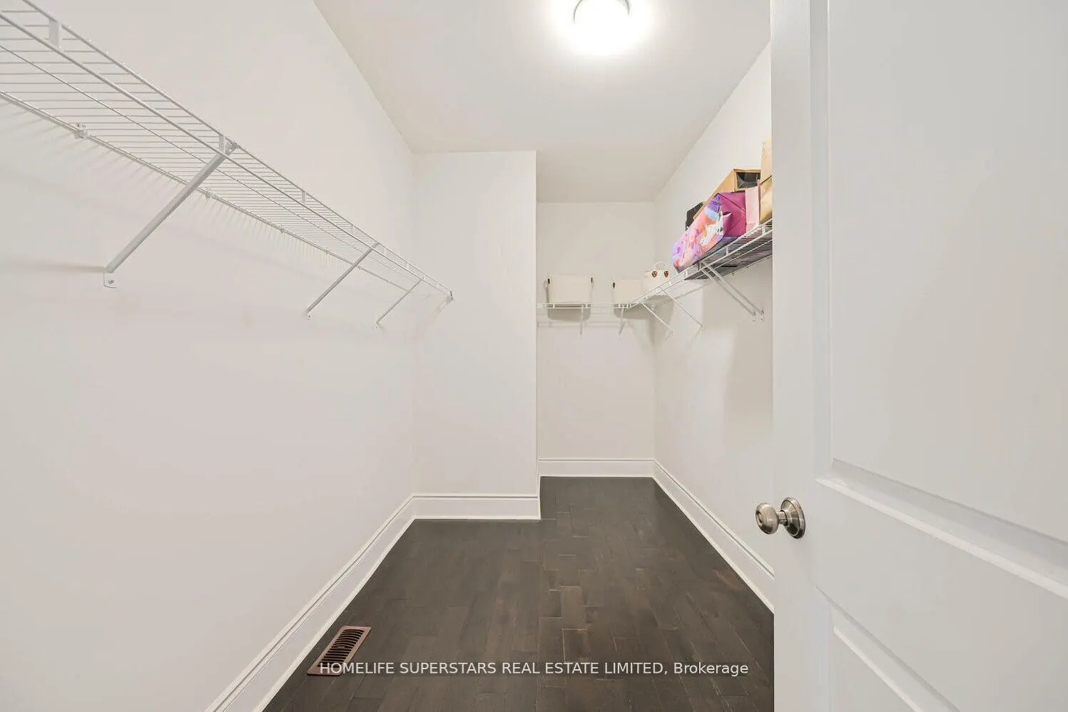 56 Arthur Griffin Crescent