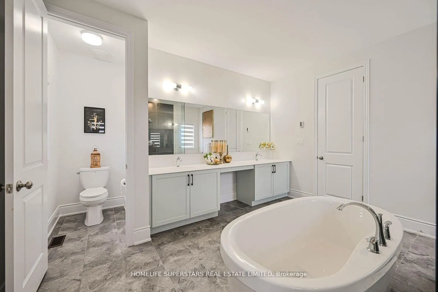 56 Arthur Griffin Crescent