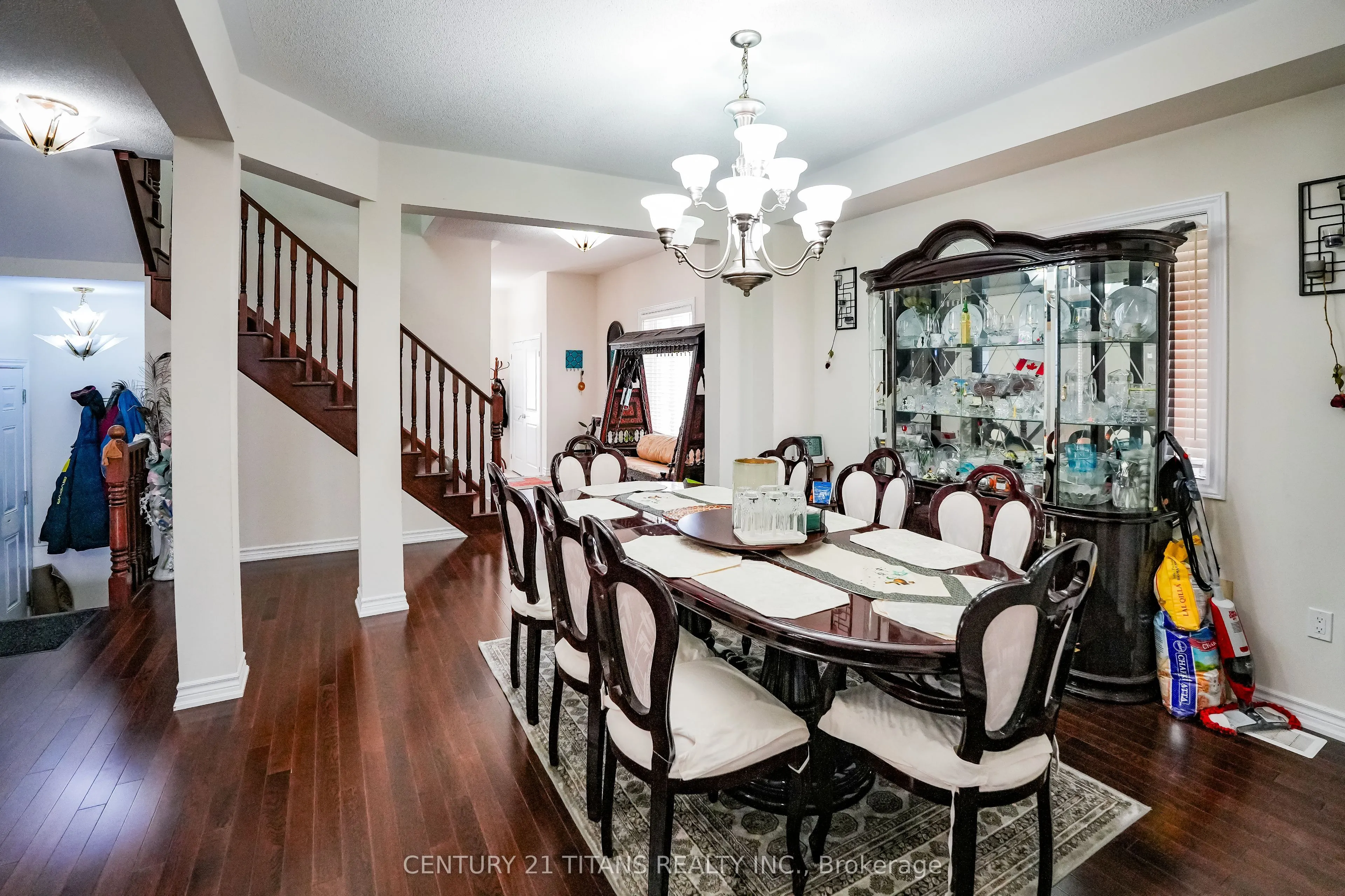 42 Lola Crescent