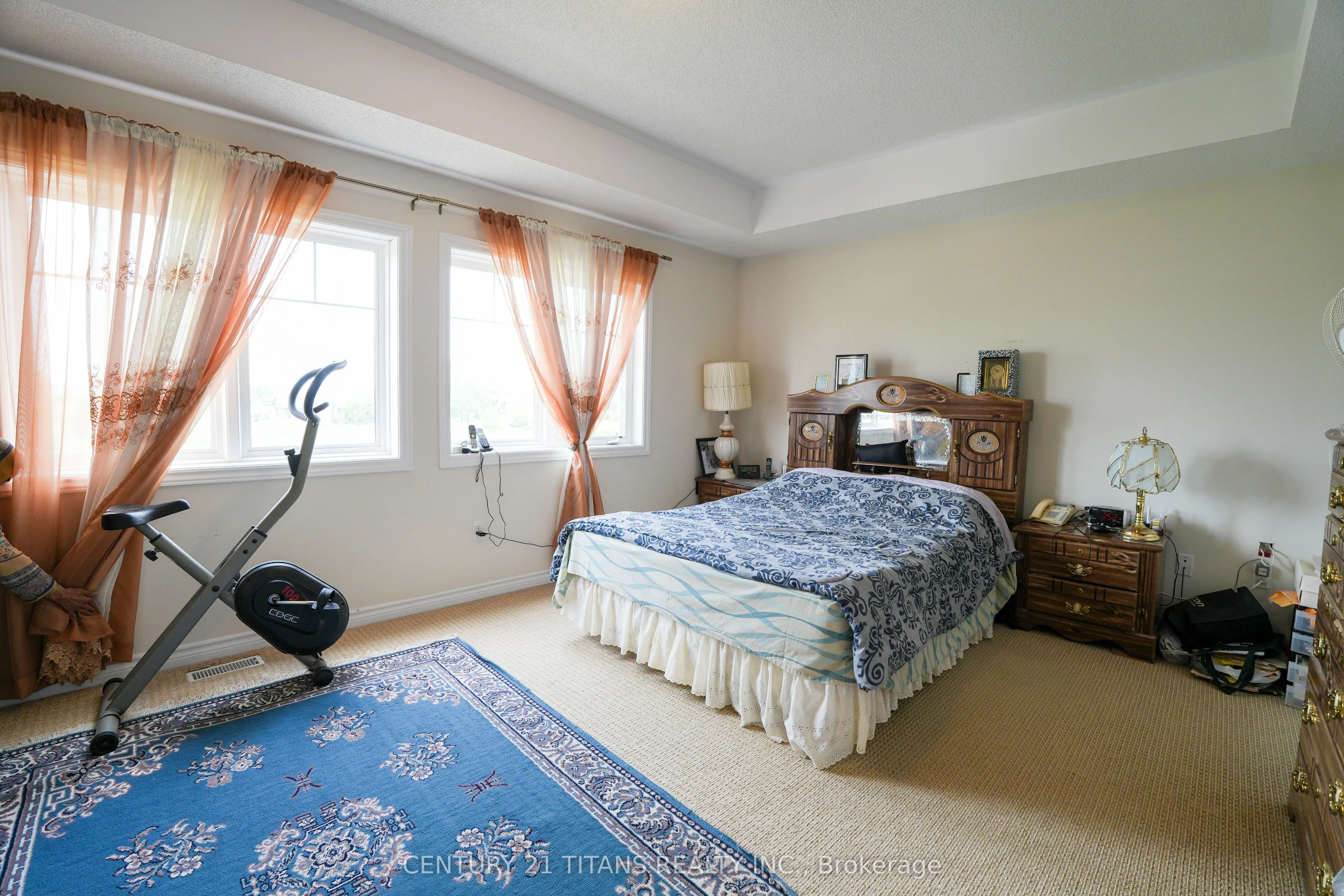 42 Lola Crescent