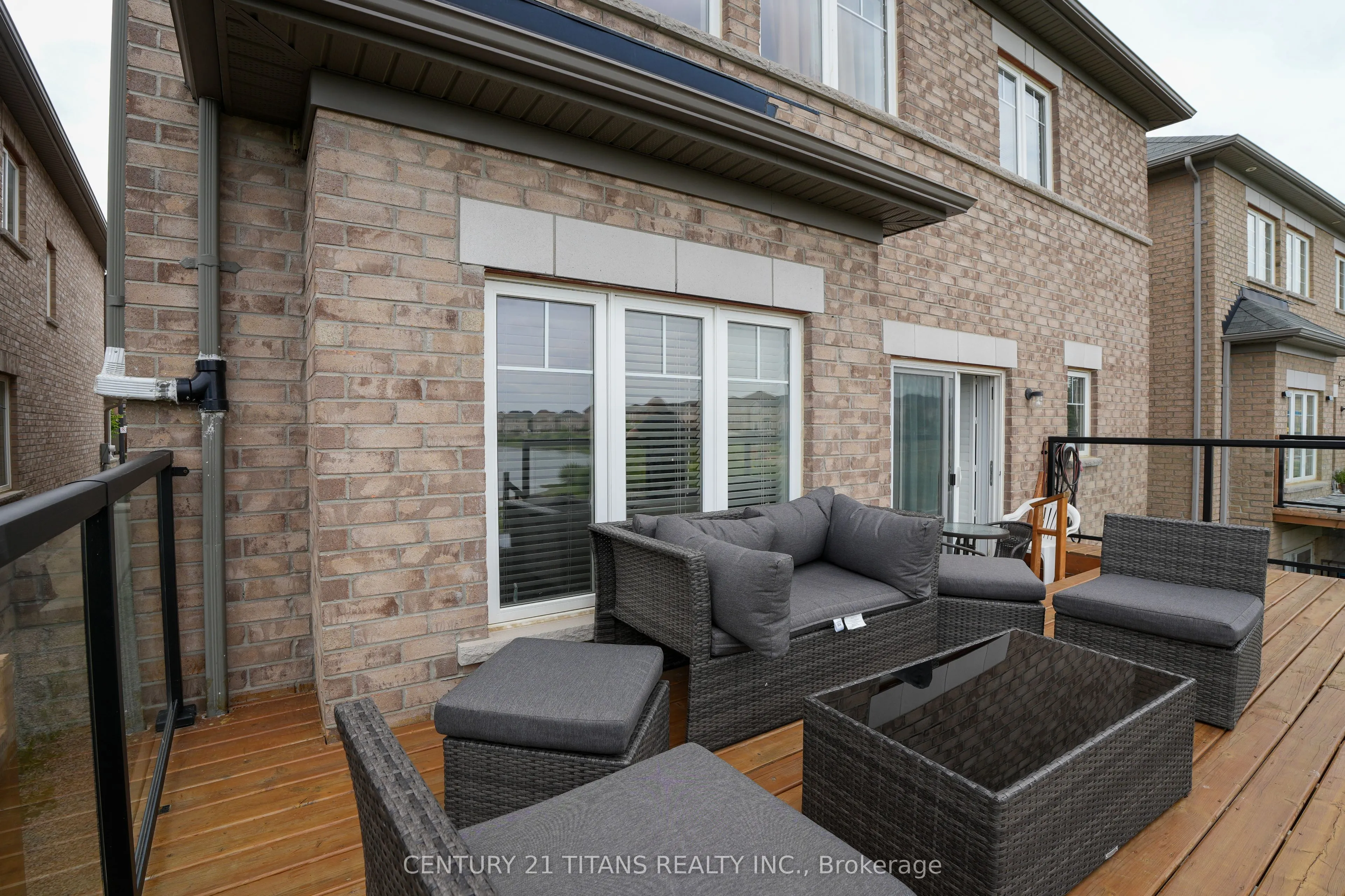42 Lola Crescent